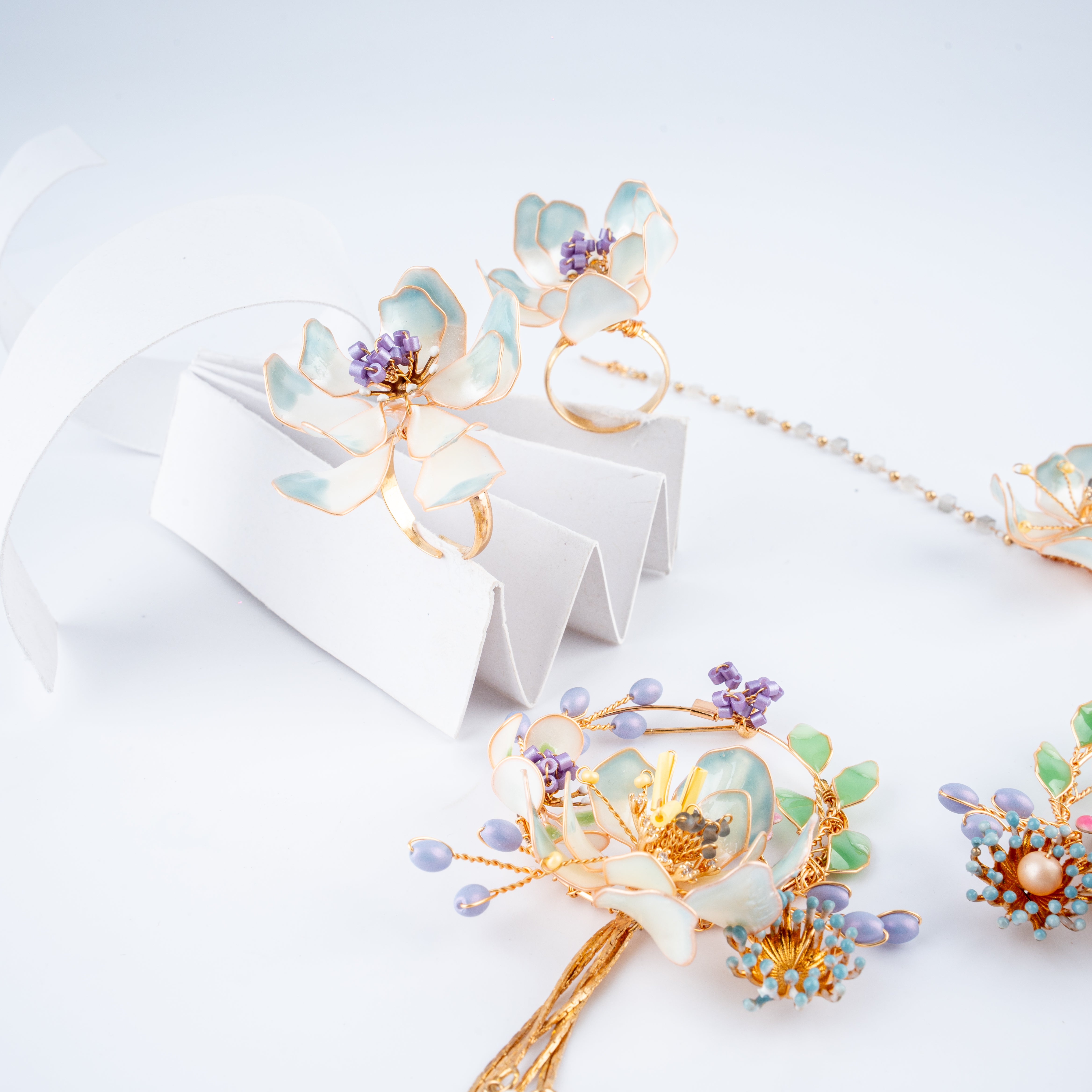 The Lavender Mist Floral Resin Art Jewelry Set