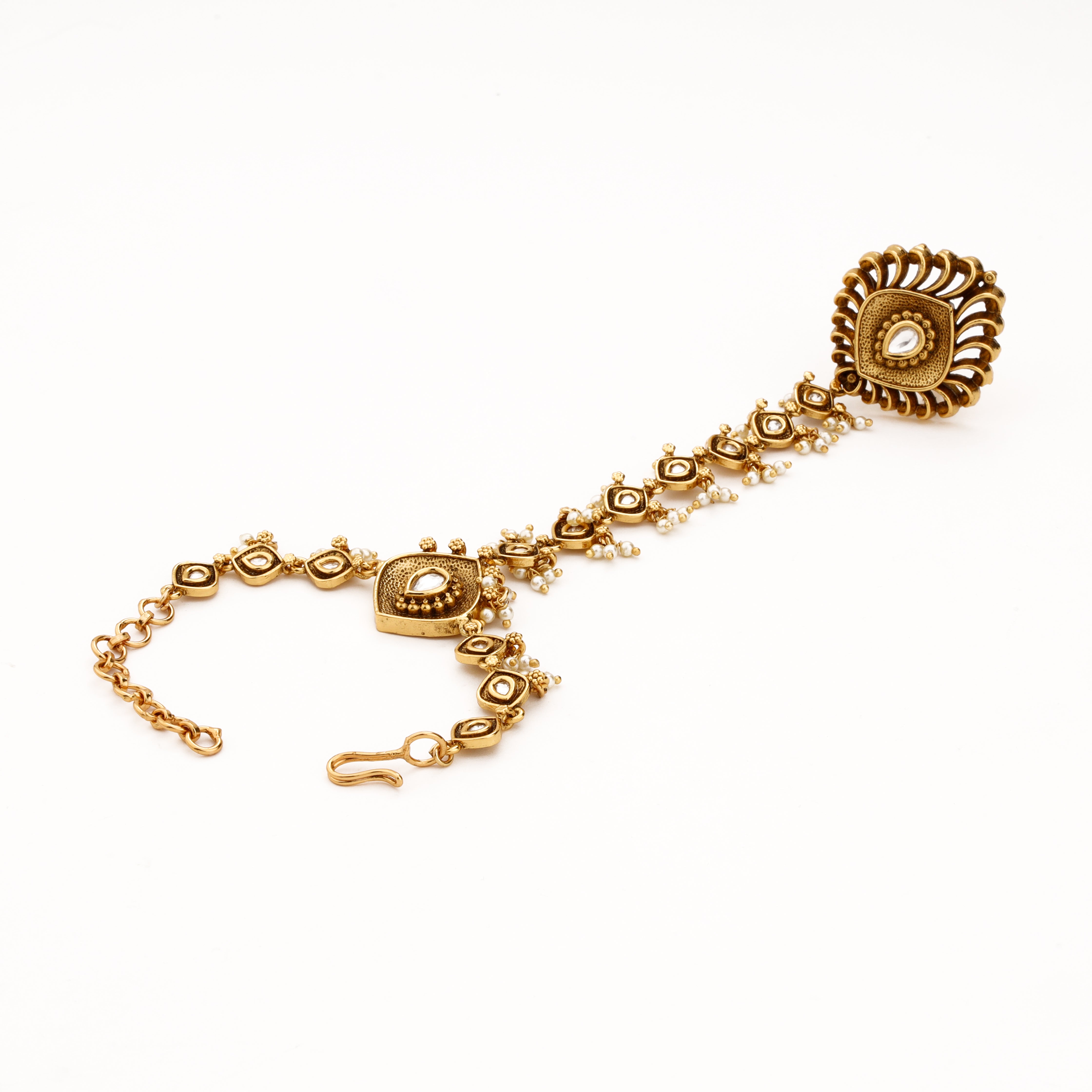 Antique gold square kundan pearl pocha with ring and adjustable wrist chain