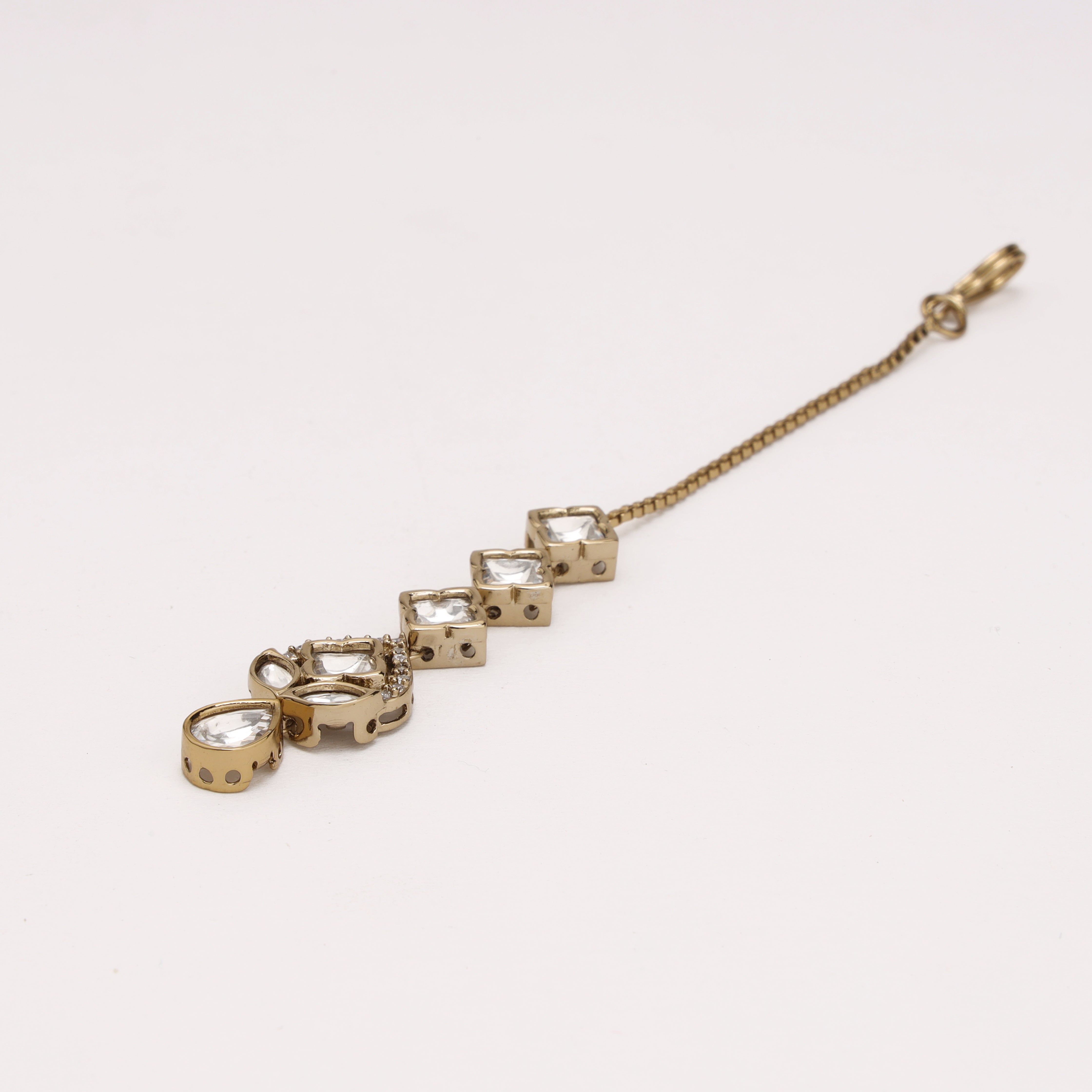 Gold Finish Clover Motif Linear Kundan Maang Tikka with Pear Drop