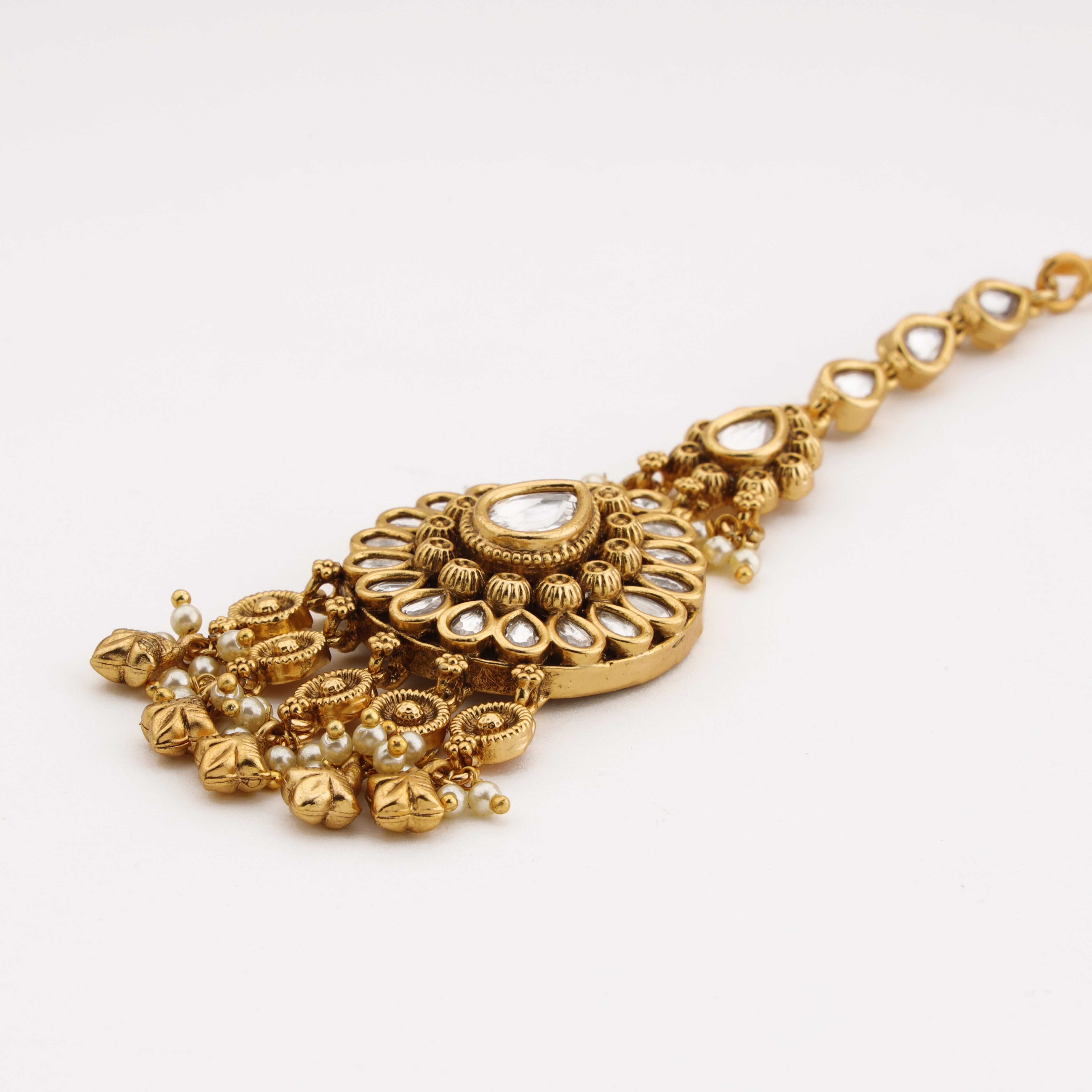 Heritage Teardrop Crystal Maang Tika