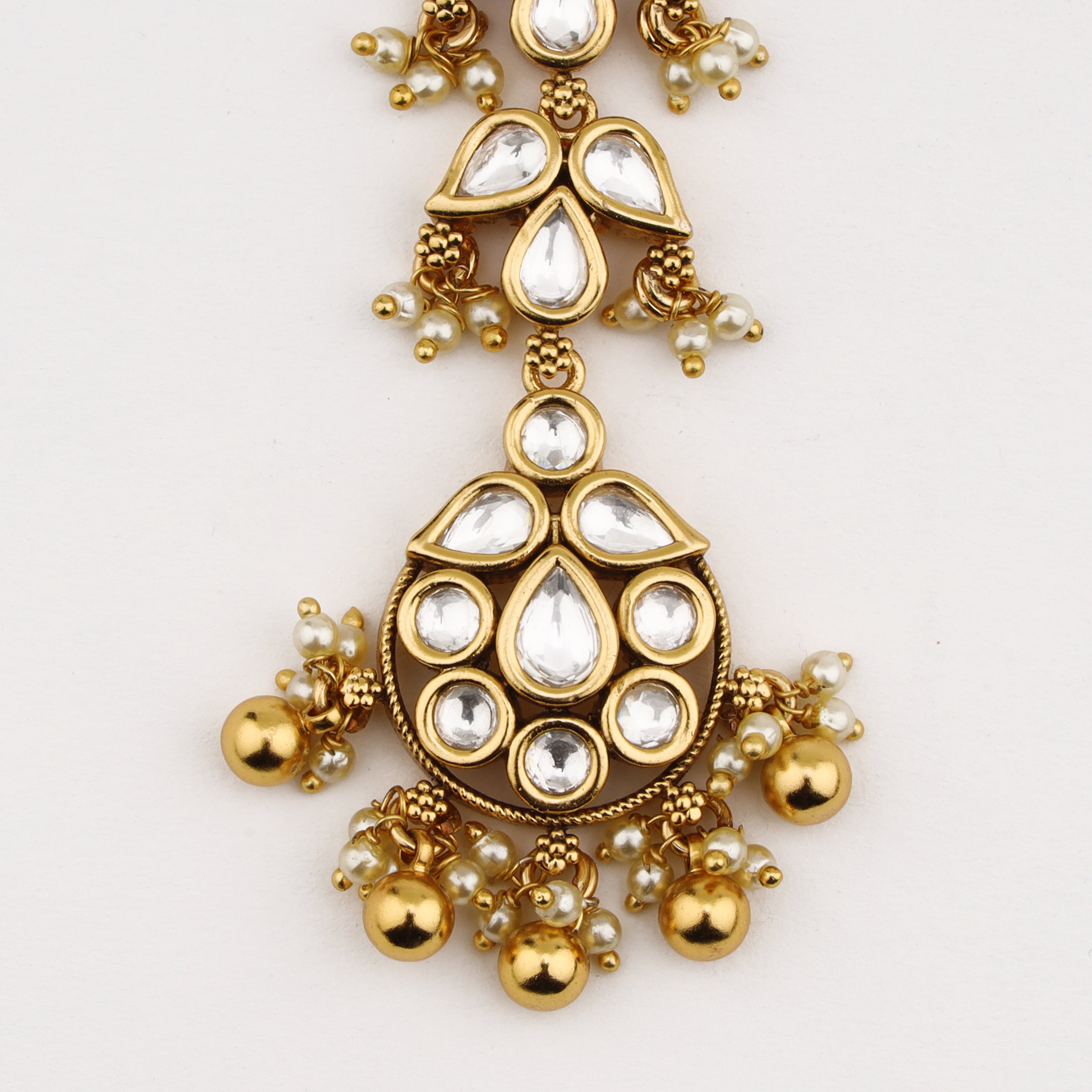 Layered Crystal Pearl Maang Tika