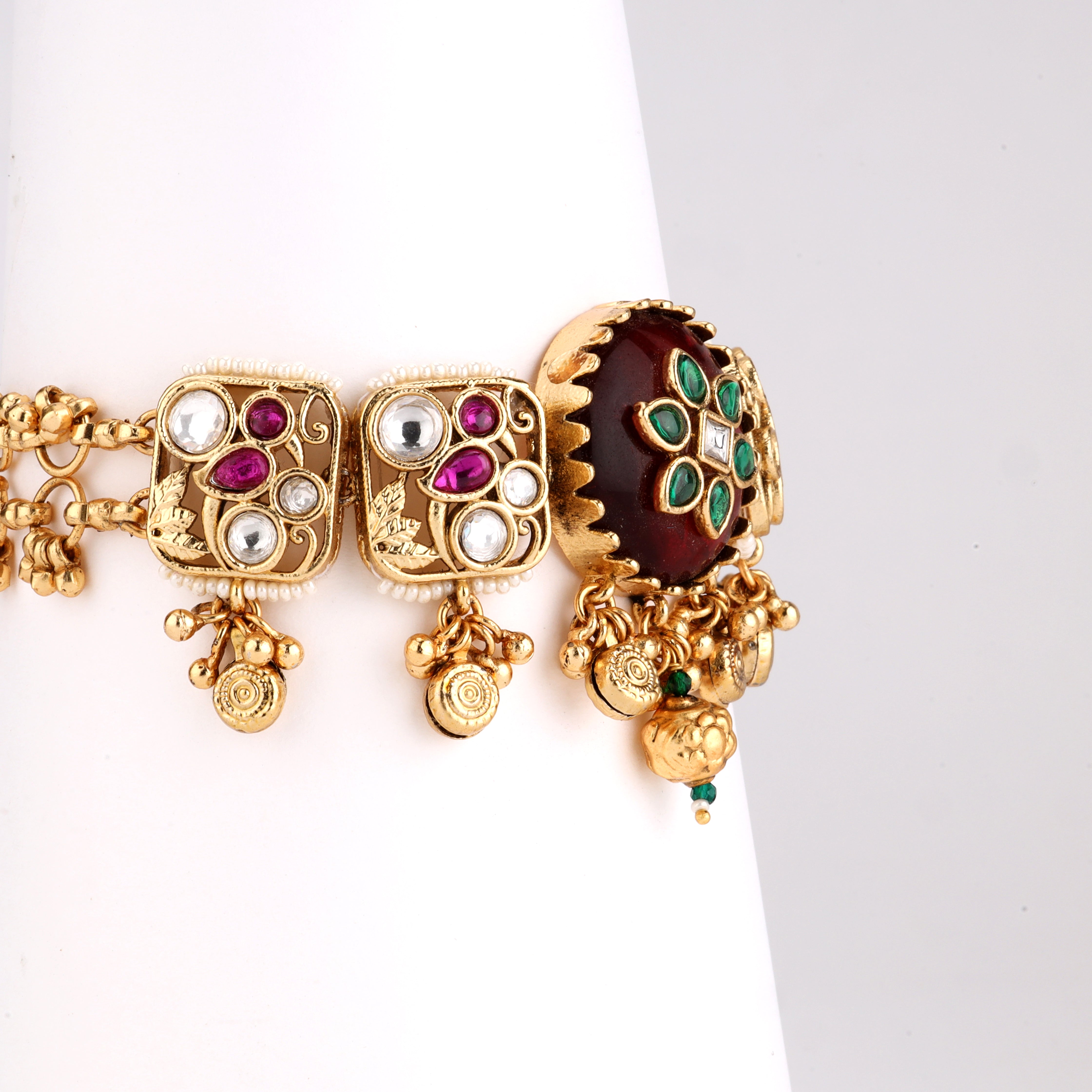 Antique Floral Cabochon Kundan Link Bracelet