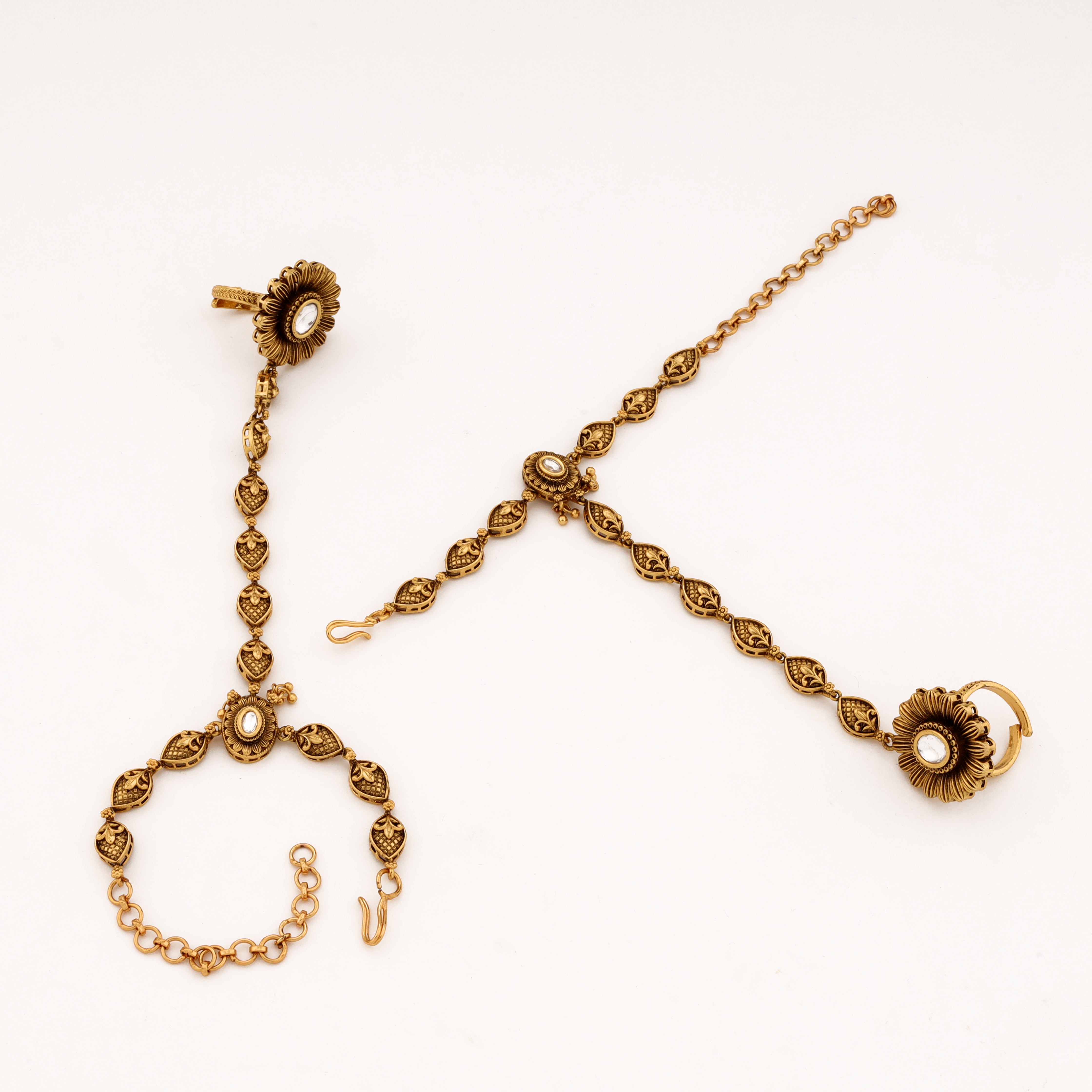 Antique Floral Leaf Link Hathphool