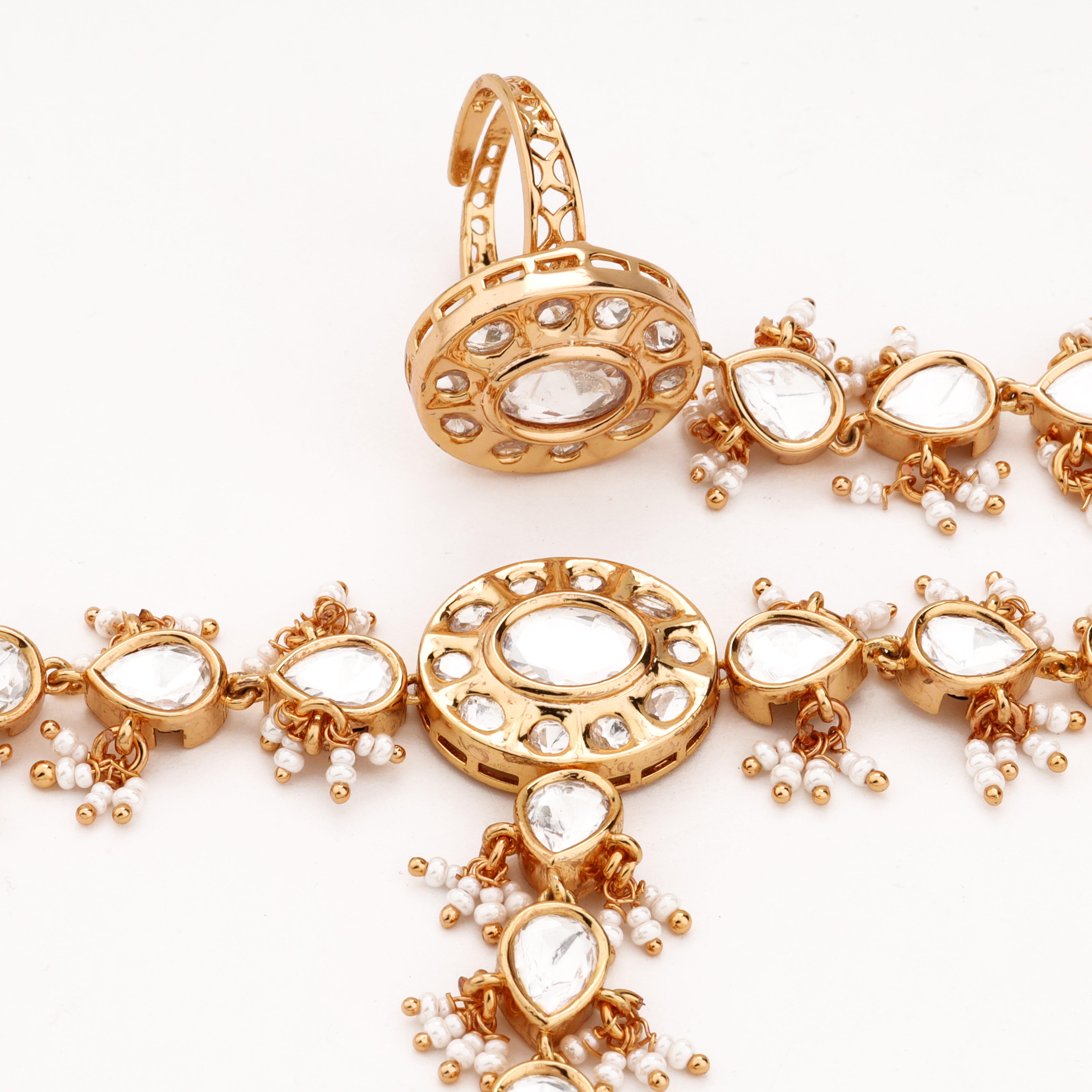 Teardrop Kundan Pearl Pocha