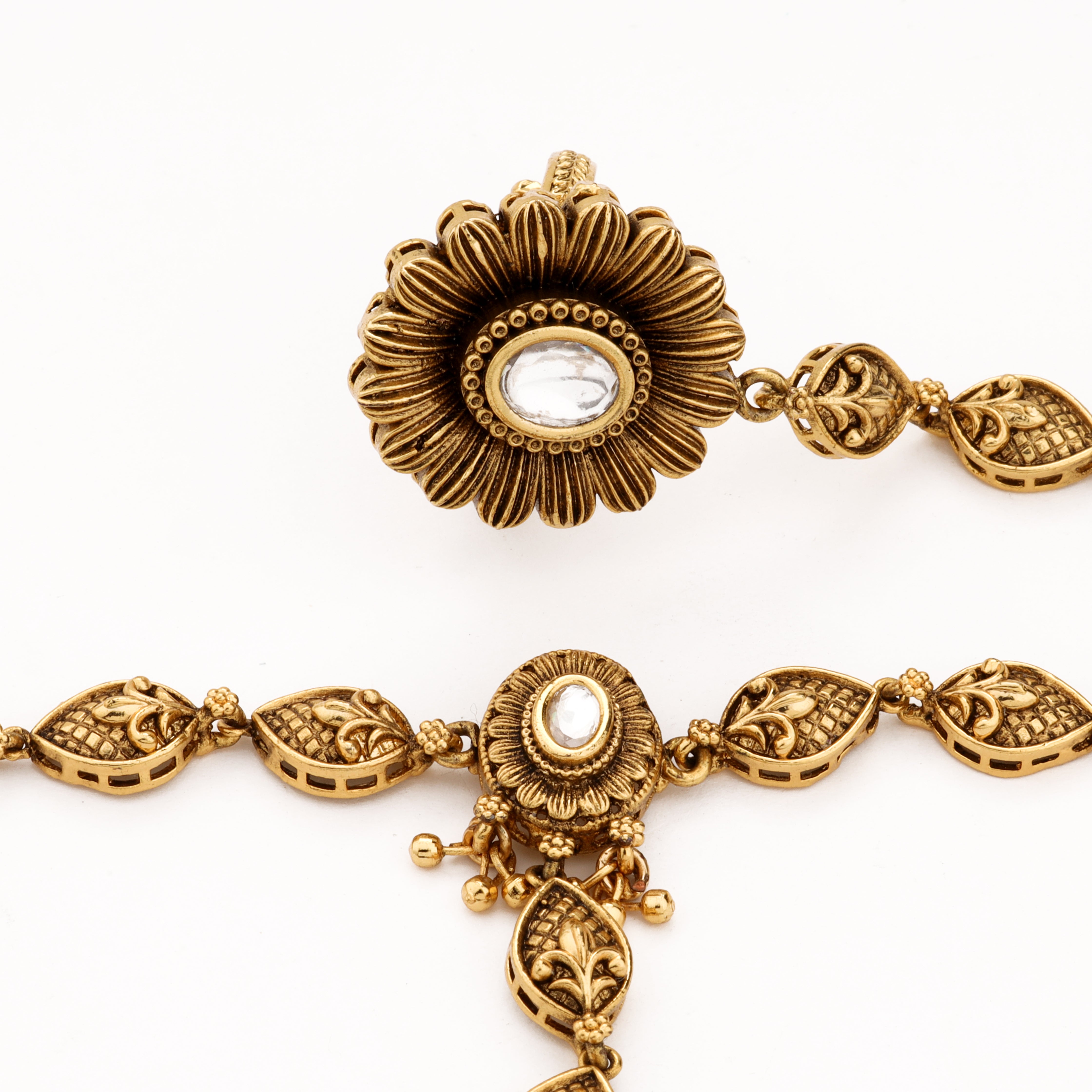 Antique Floral Leaf Link Hathphool