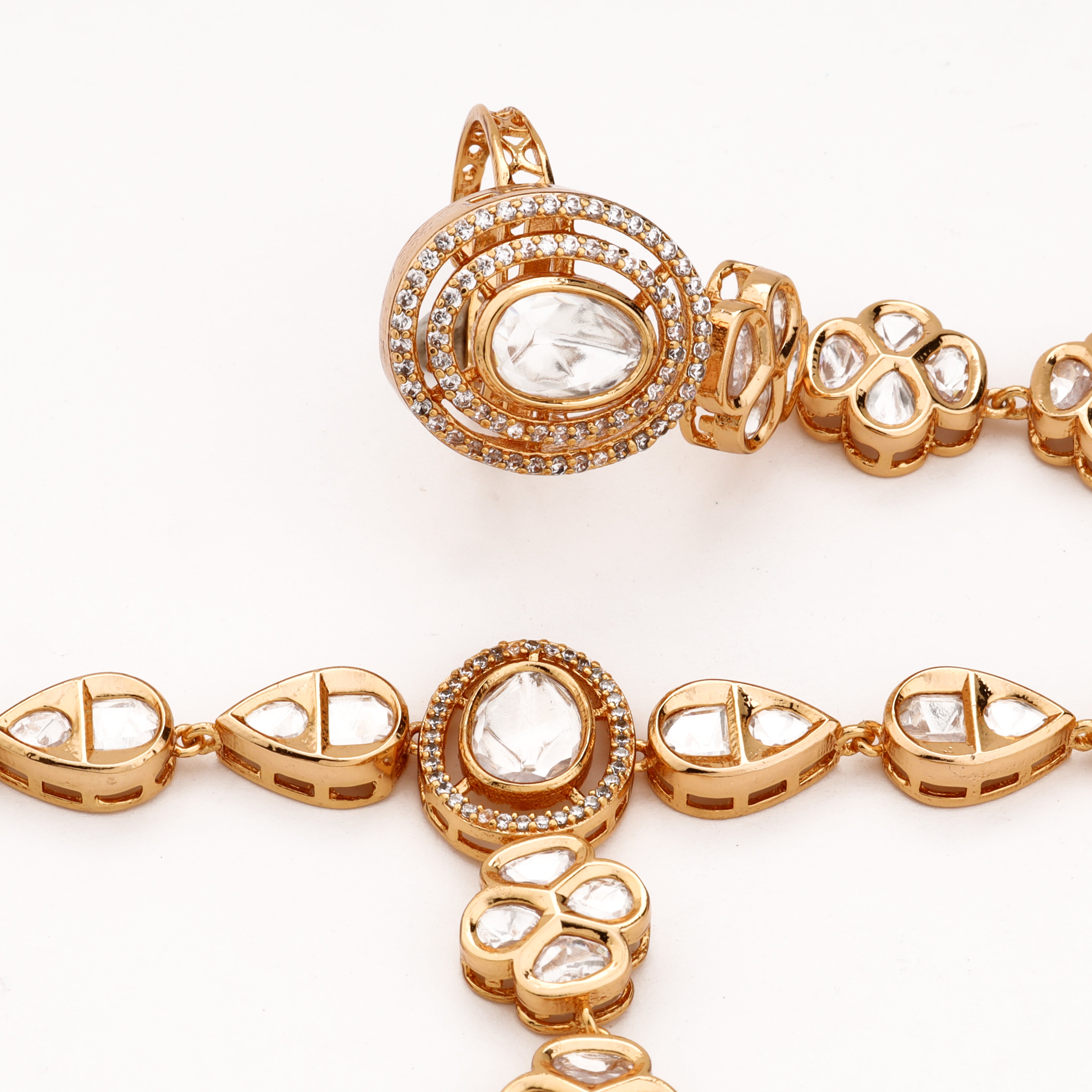 Floral Cluster Kundan Pocha