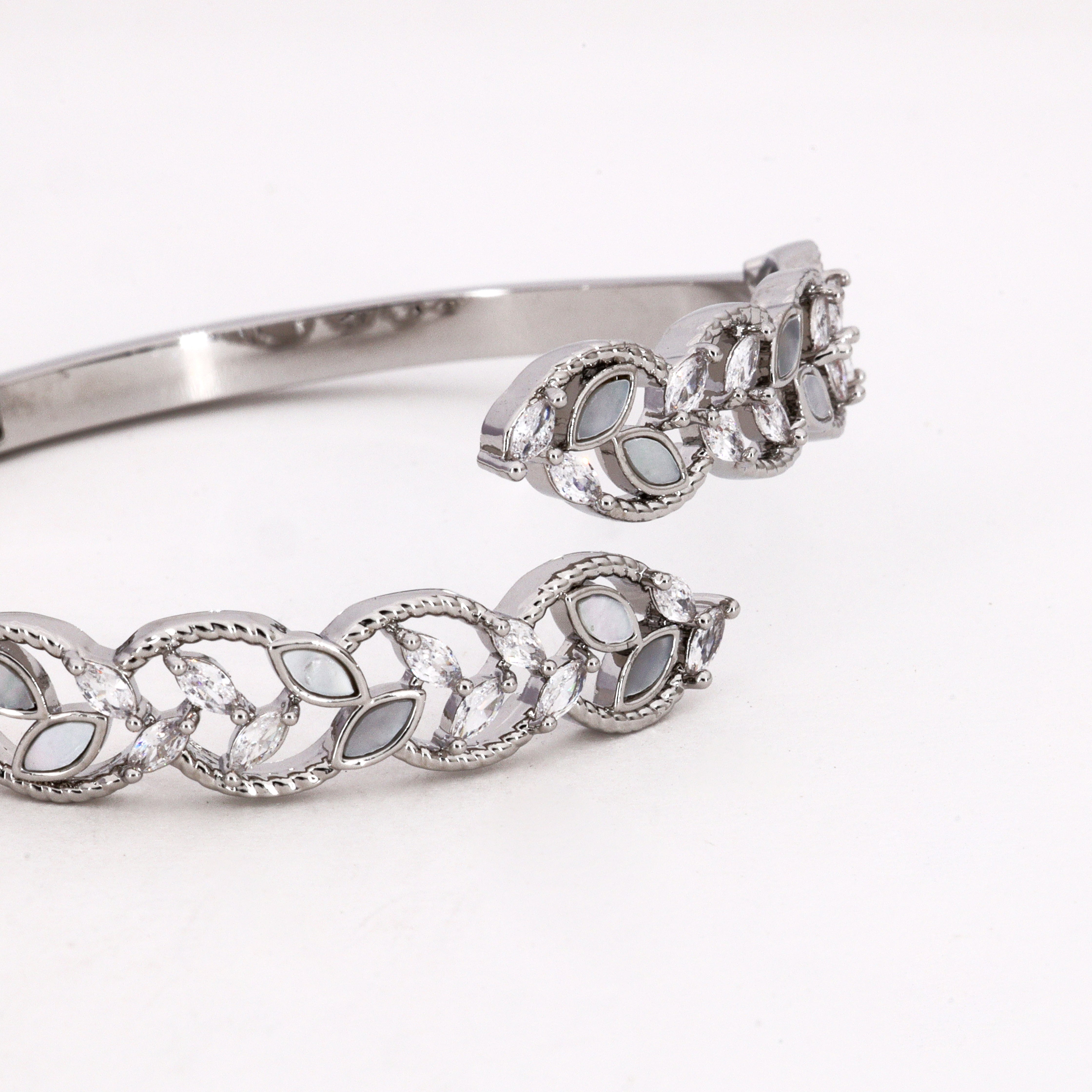 Silver Tone Crystal & Mother of Pearl Vine Western Bracelet