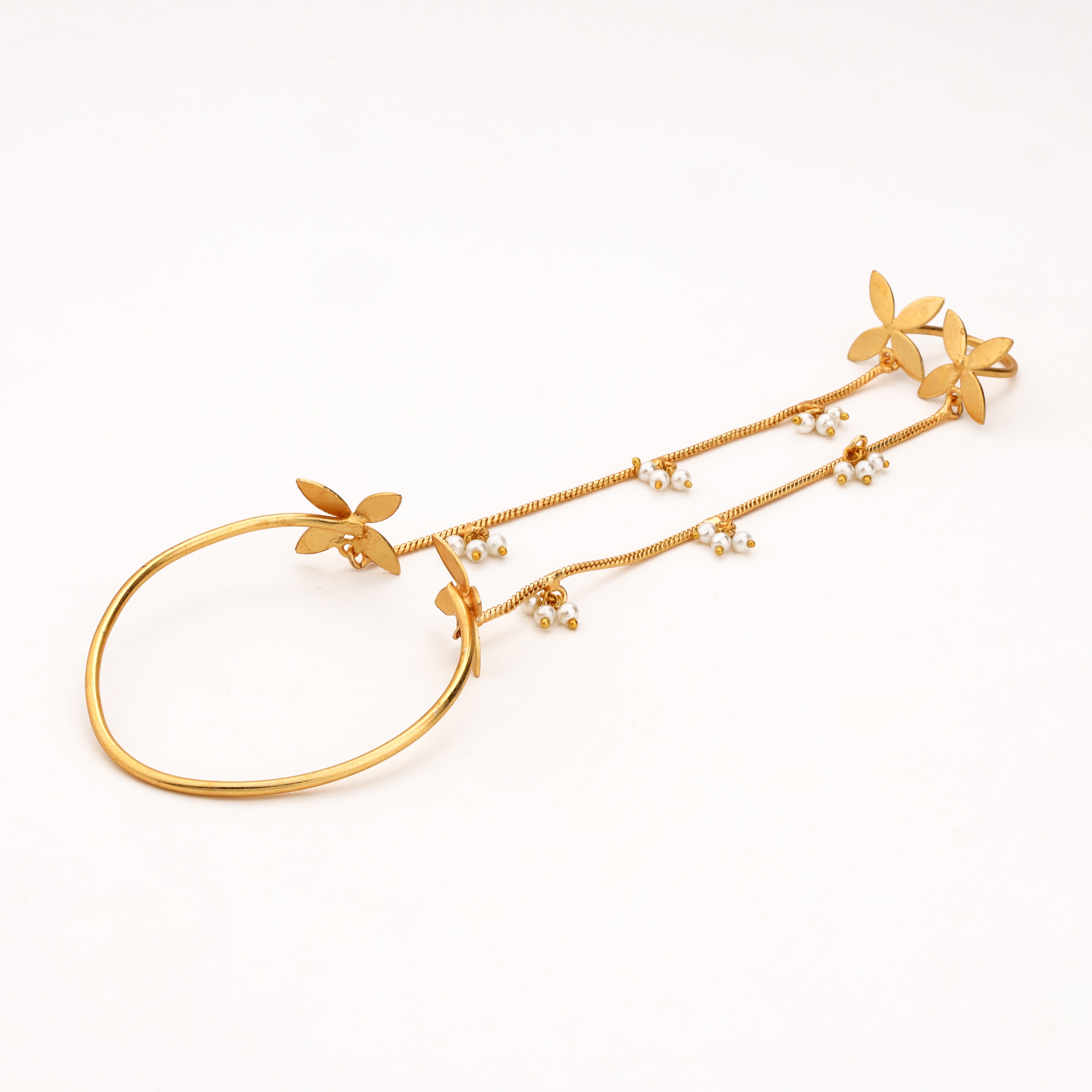 Twin Floral Pearl Chain Pocha