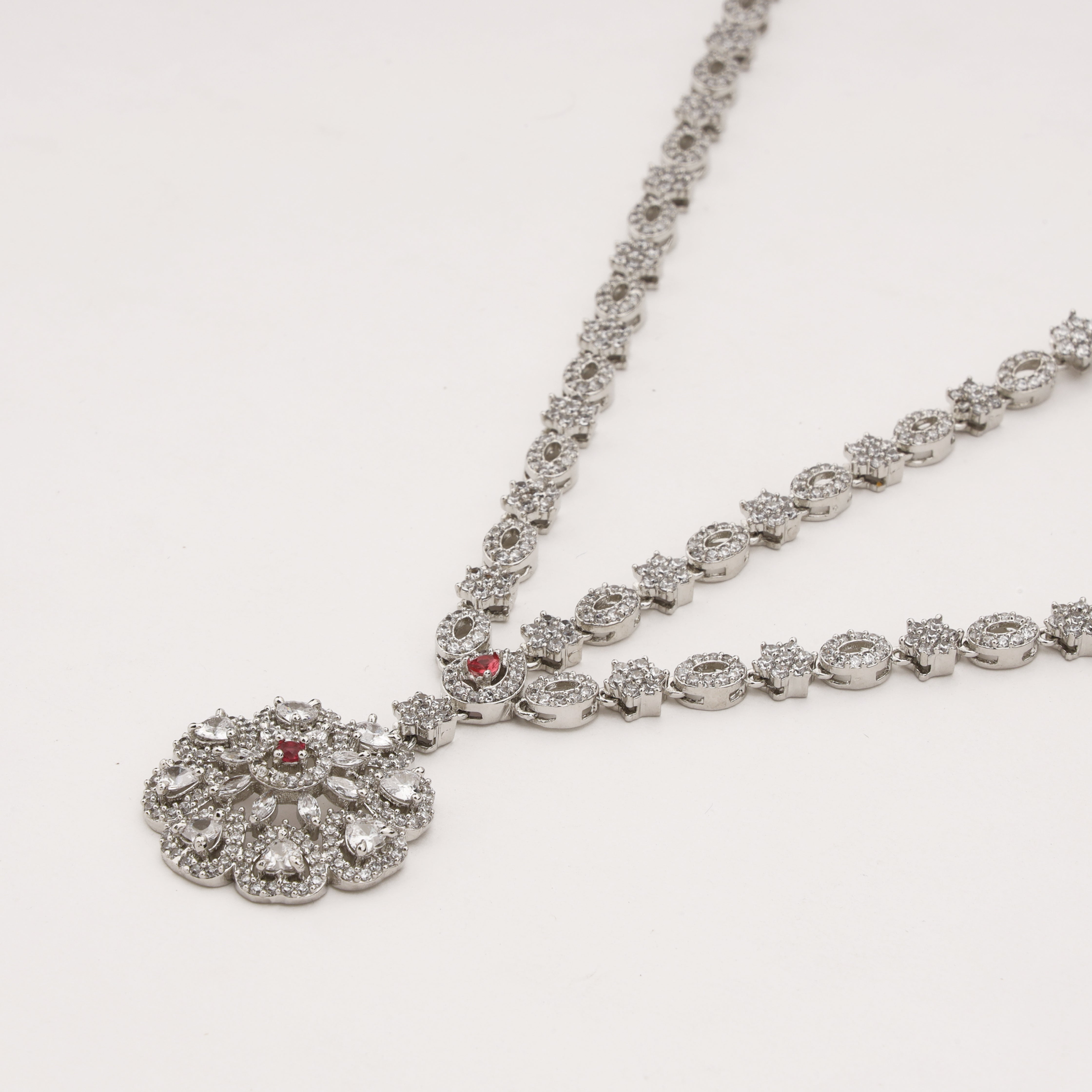 Royal Diamond Floral Bridal Mathapatti for Women