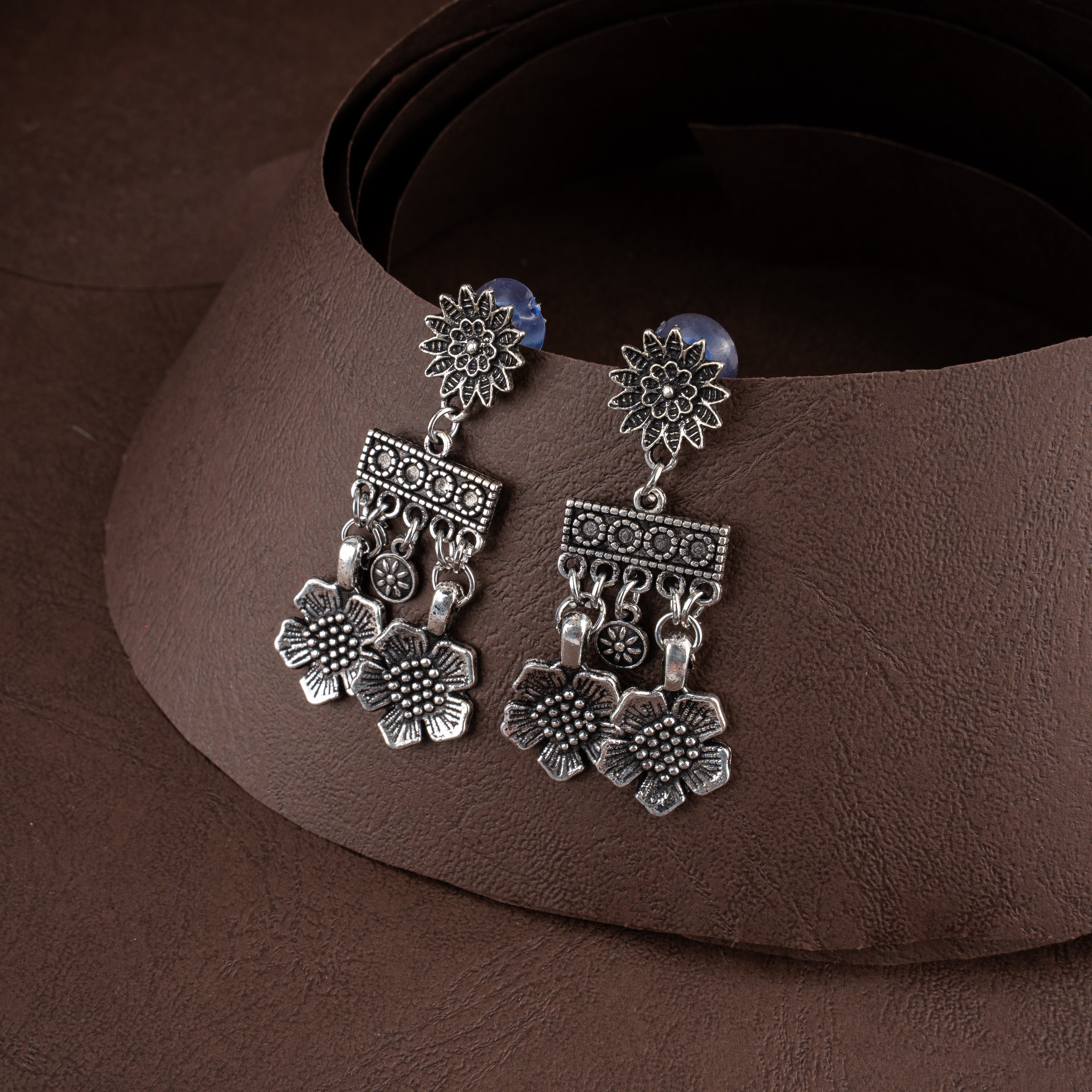 Oxidised Silver Floral Blossom Collar Choker Necklace Set with Drop Earrings
