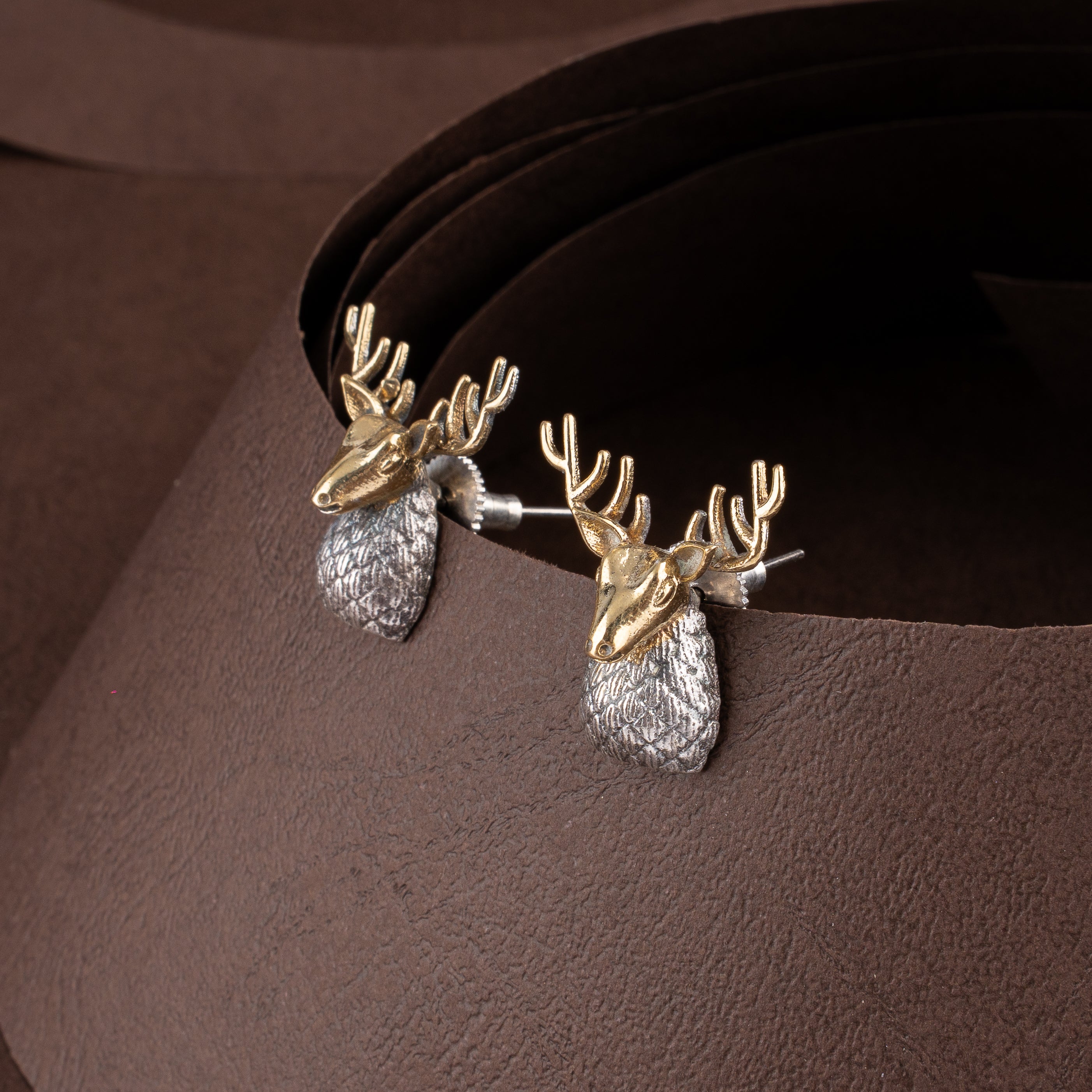 Dual-Tone Sculpted Stag Pendant Beaded Necklace Set with Stud Earrings