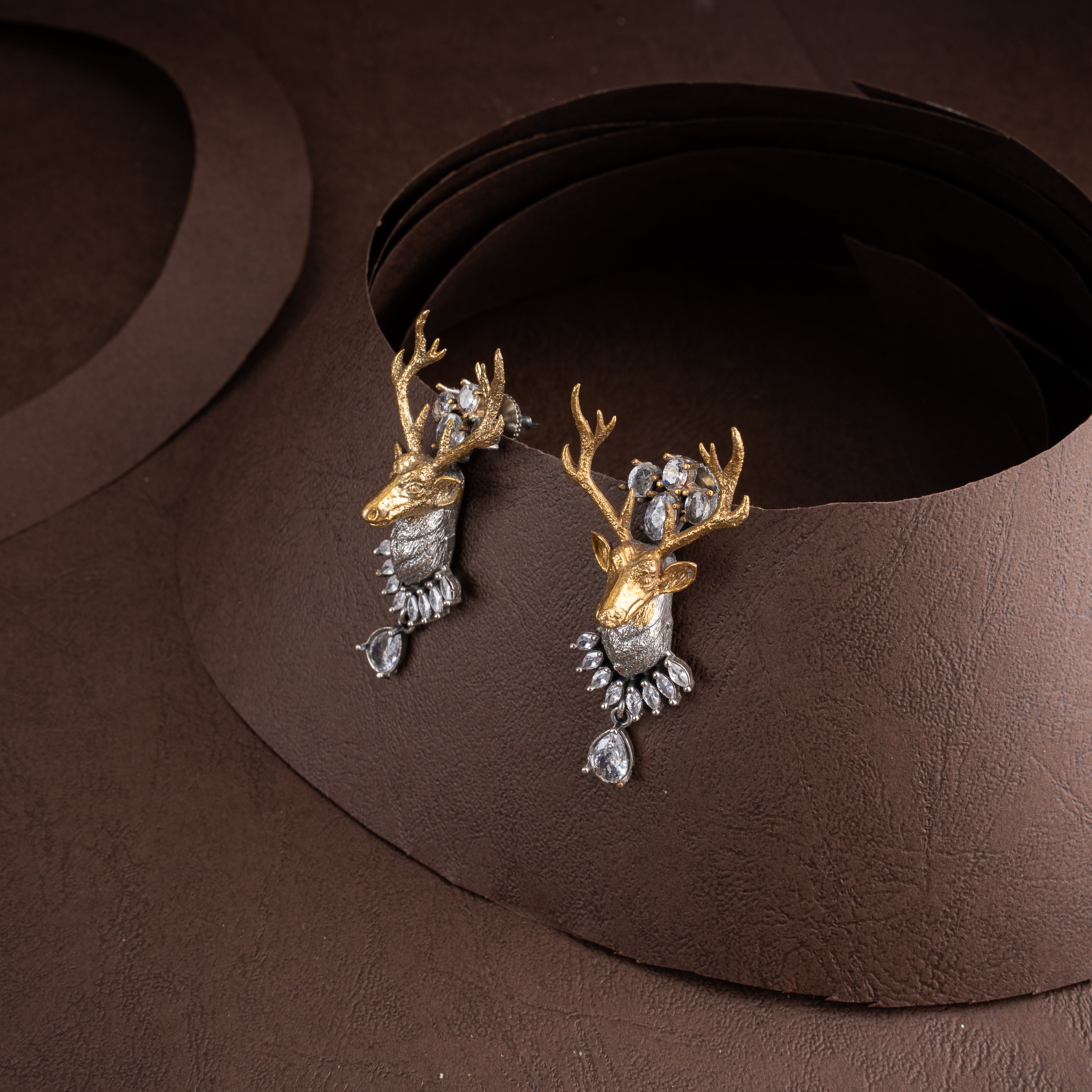Dual-Tone Royal Stag Choker Necklace Set with Seed Pearl Clusters and CZ Drops