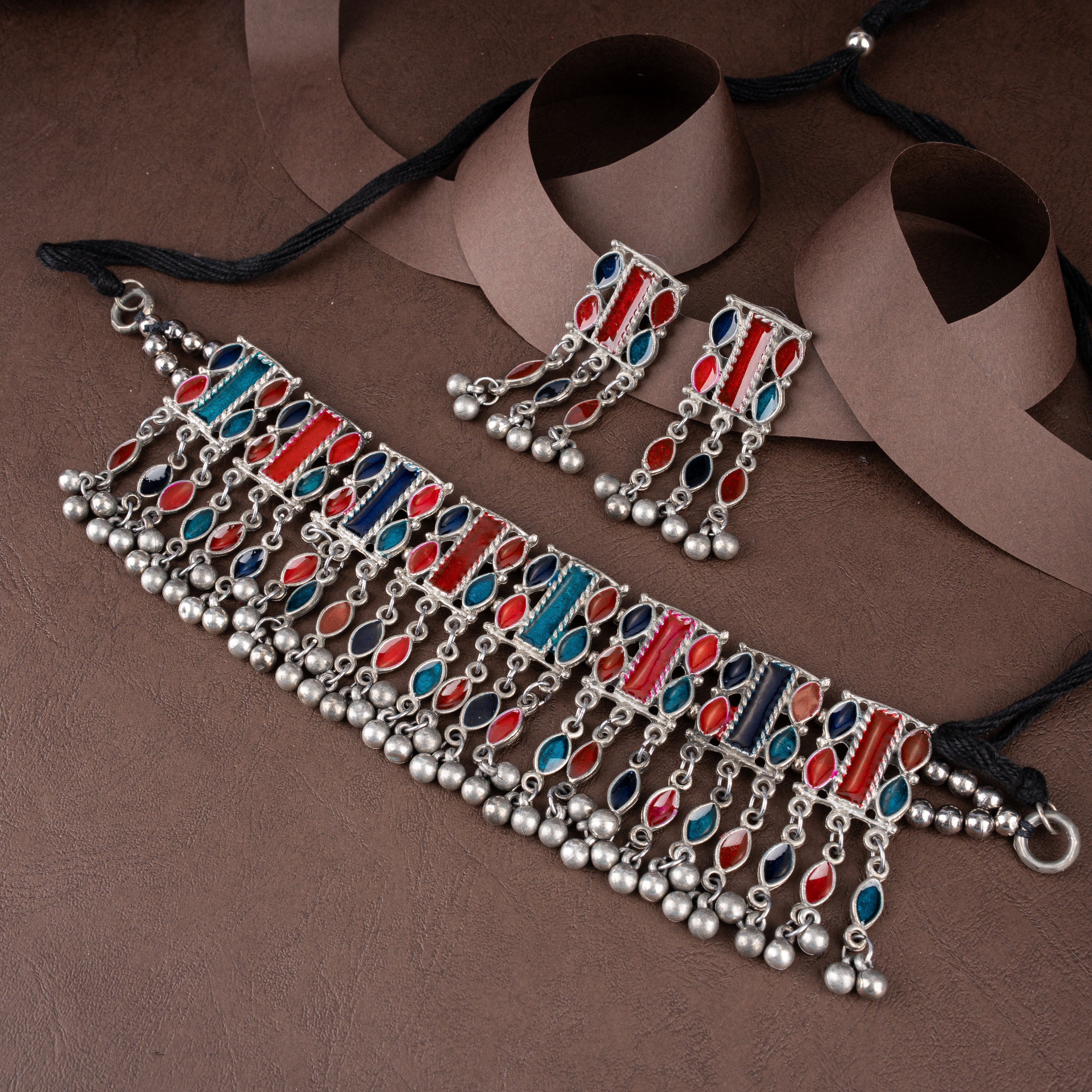 Oxidised Silver Jeweled Plaque Band Choker Necklace Set with Drop Earrings