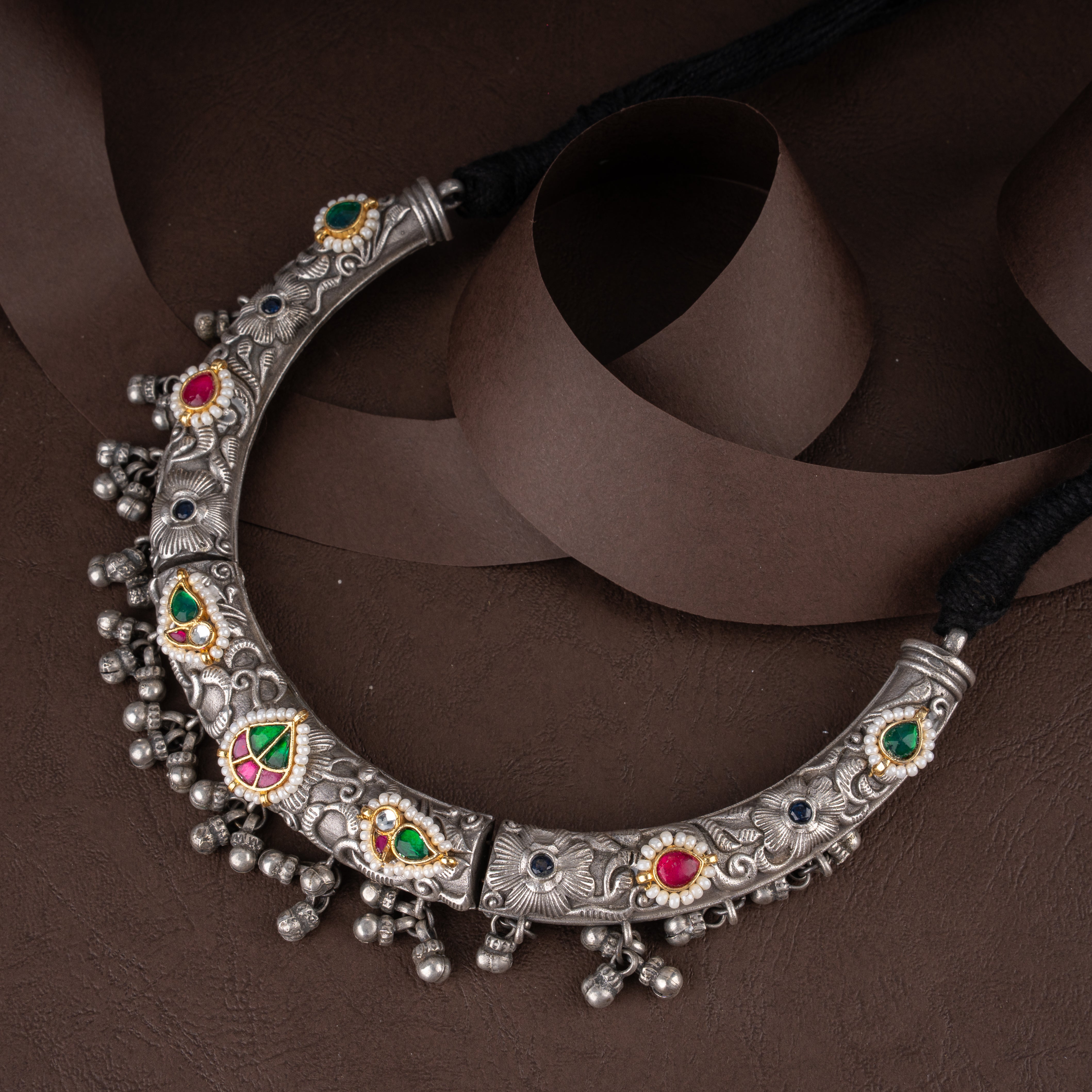 Carved Temple Hasli Collar Necklace Set with Kundan Leaf Motifs and Dome Jhumkas