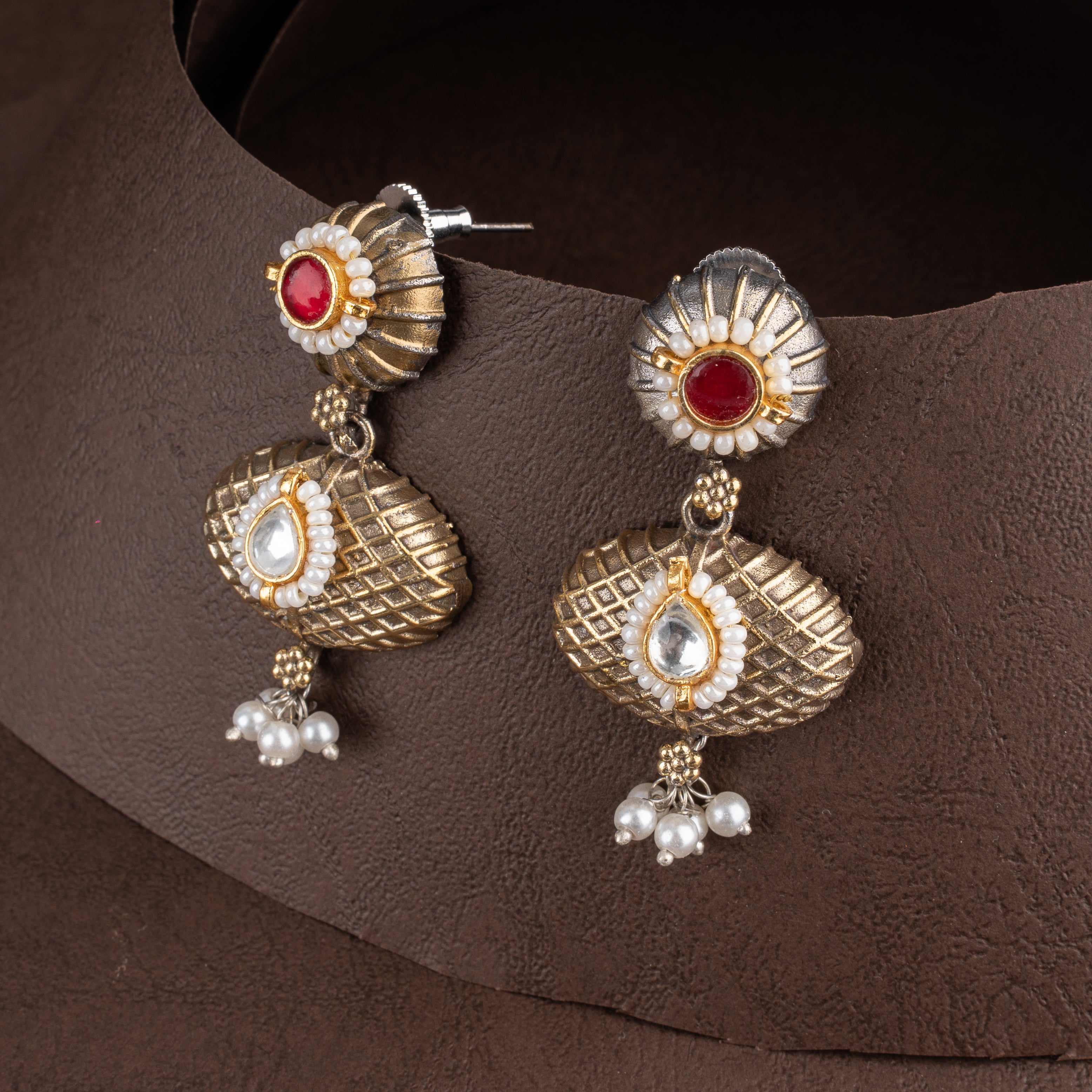 Peacock Finial Hasli Collar Necklace Set with Kundan Medallion and Drop Earrings