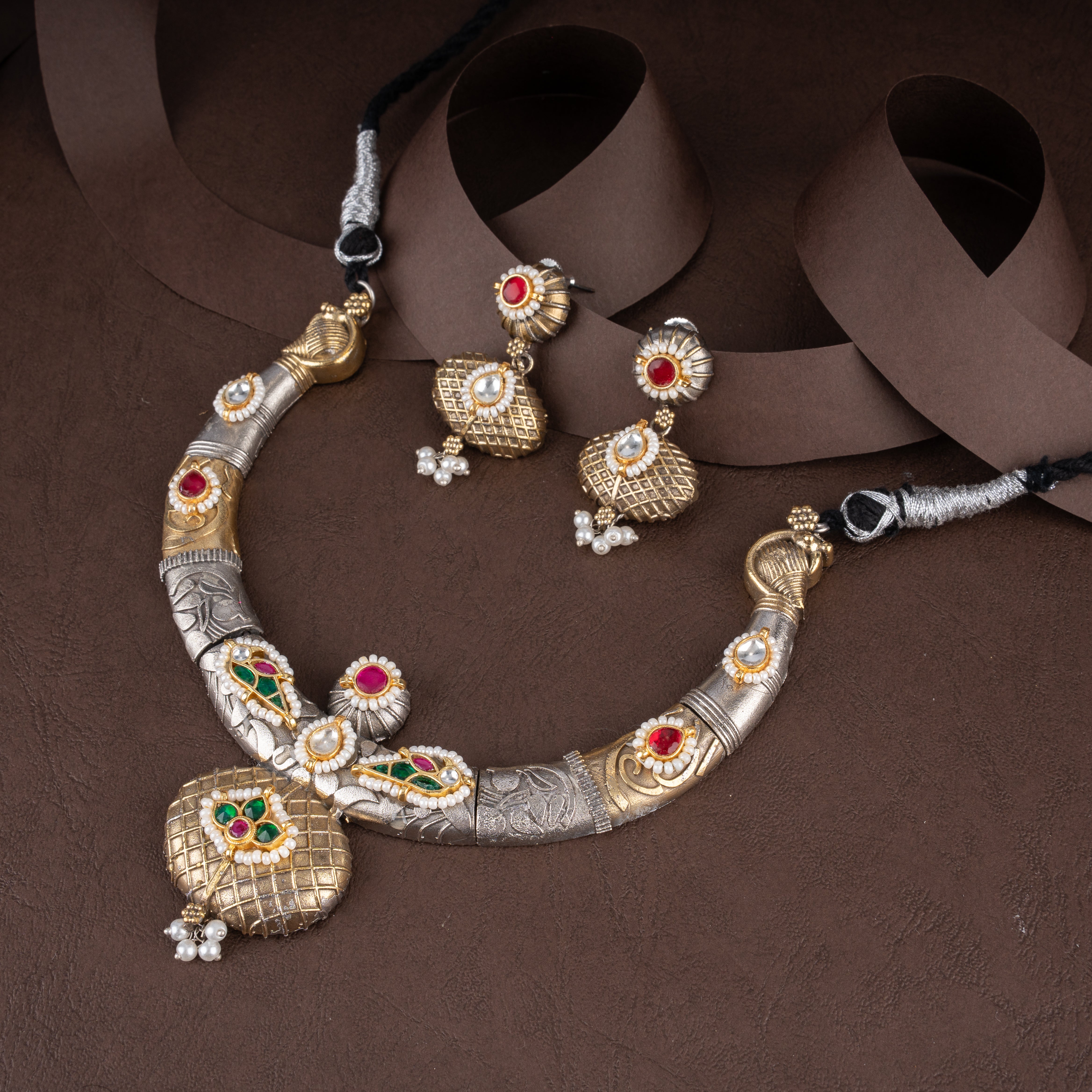 Peacock Finial Hasli Collar Necklace Set with Kundan Medallion and Drop Earrings