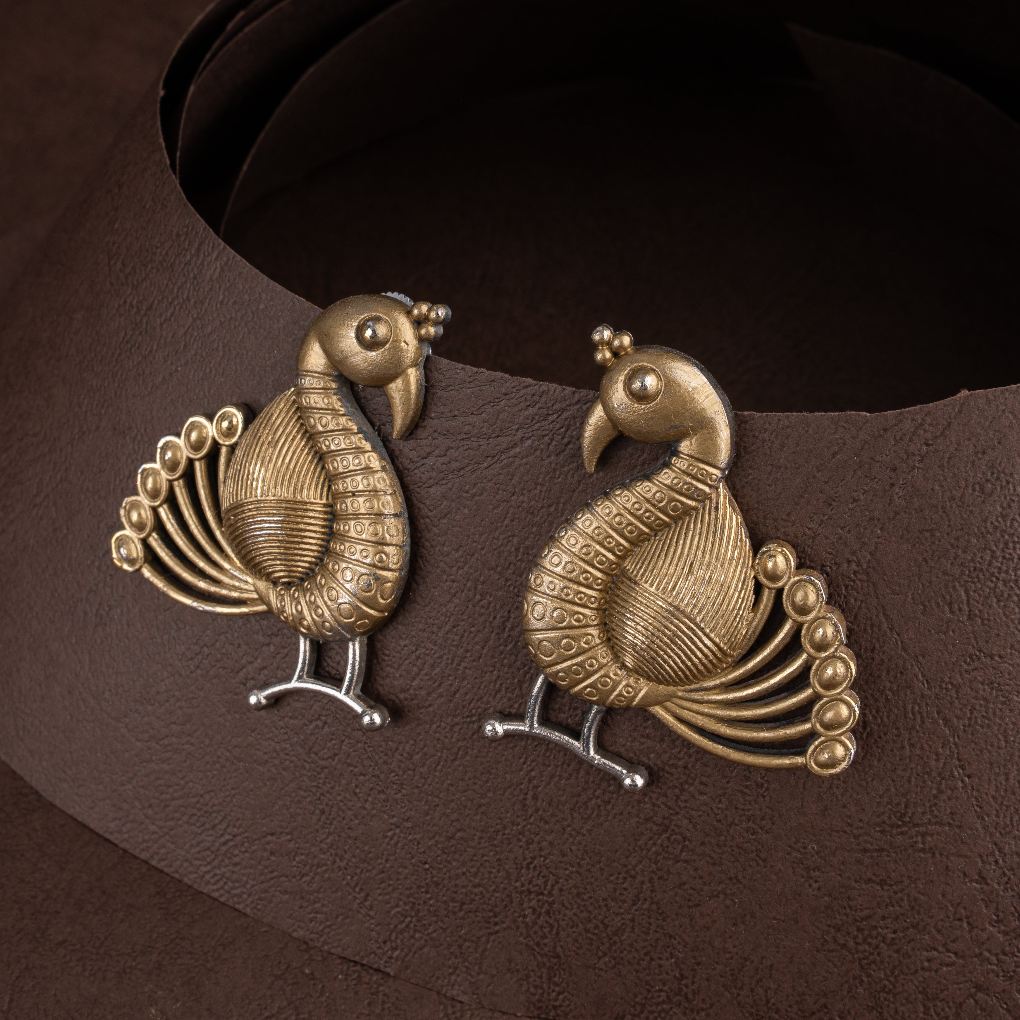 Dual-Tone Leaf Vine Hasli Choker Necklace Set with Dholki Bead Peacock Pendant and Stud Earrings