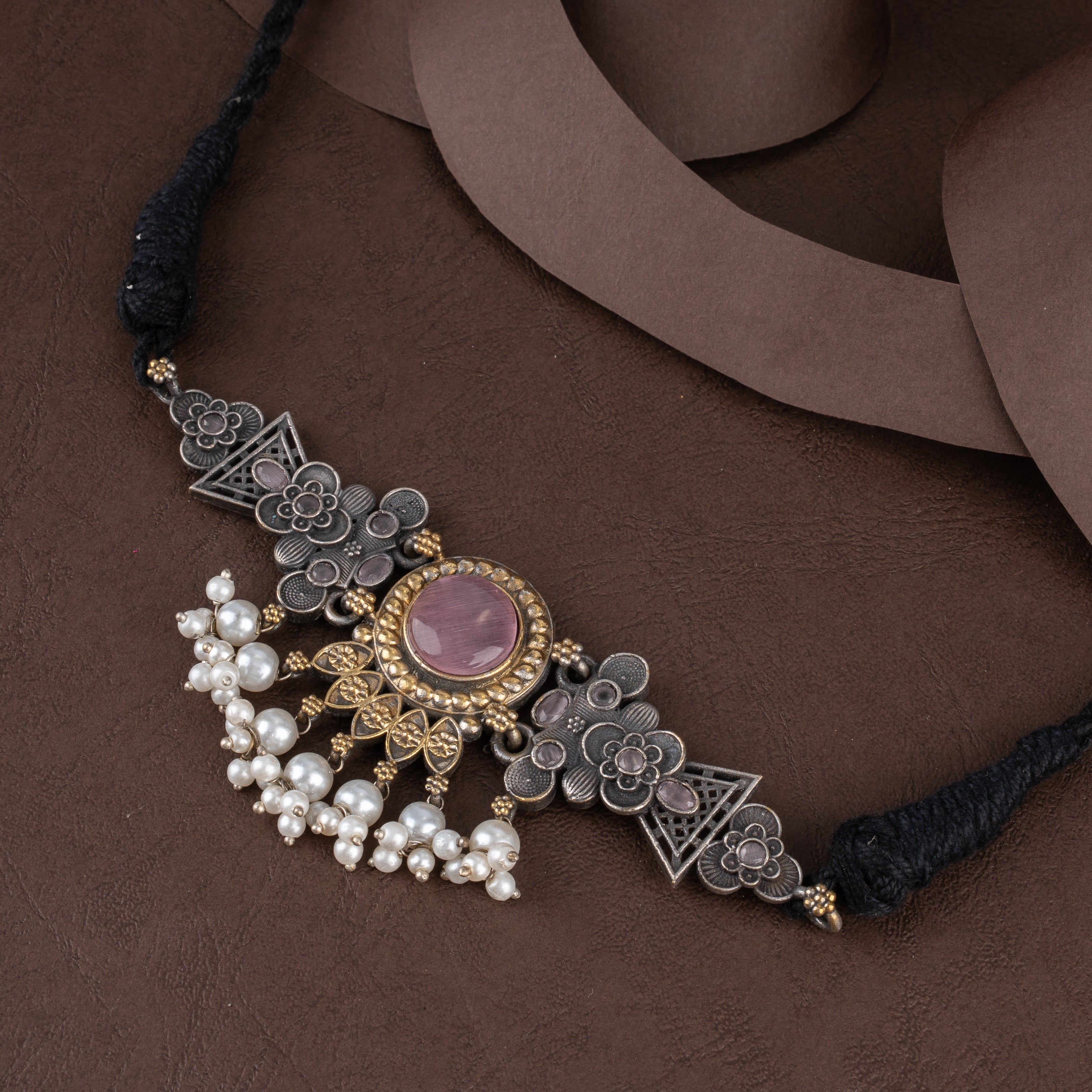 Dual-Tone Cabochon Stone Fan Medallion Choker Necklace Set with Seed Pearl Clusters