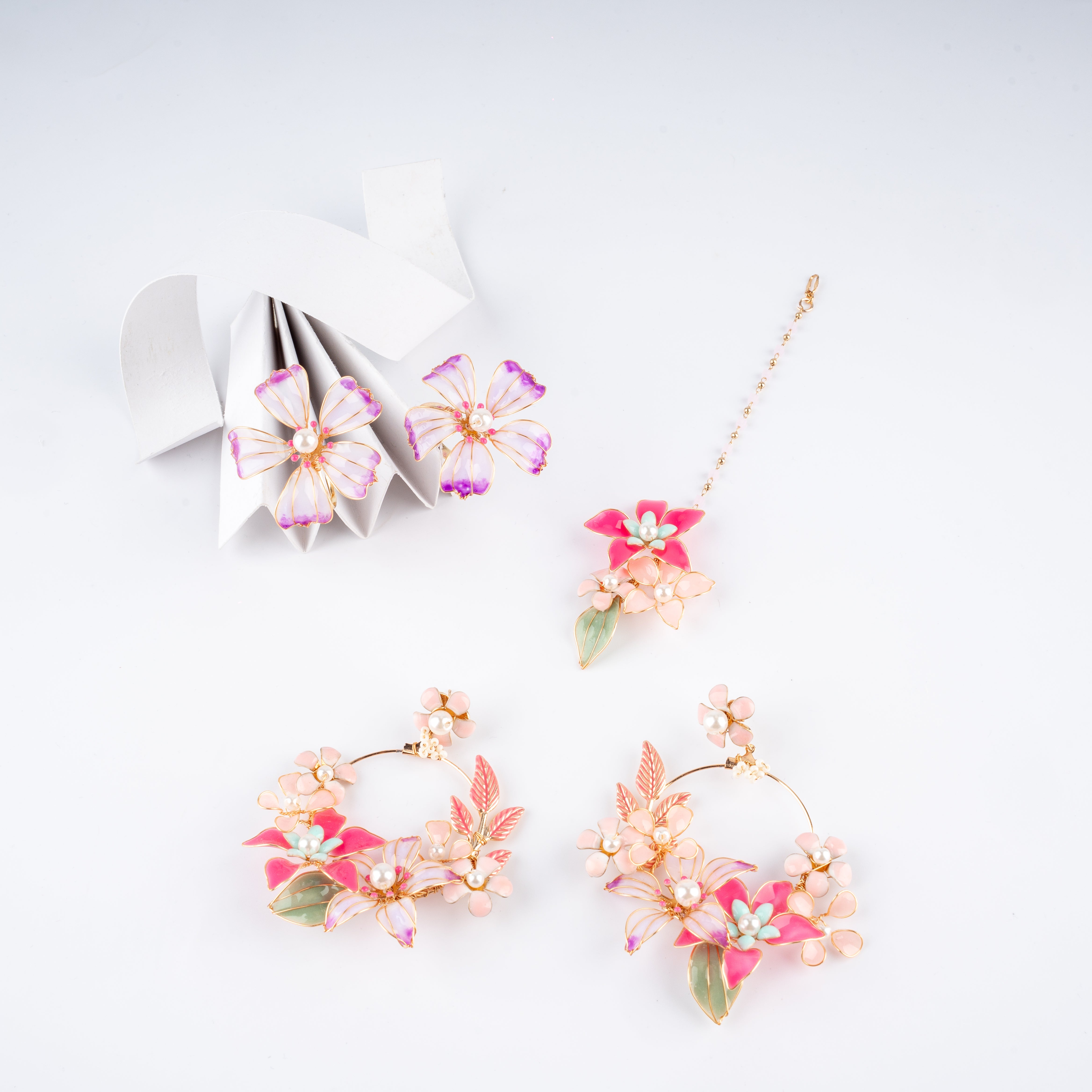 The Blossom Whispers Floral Resin Jewelry Set