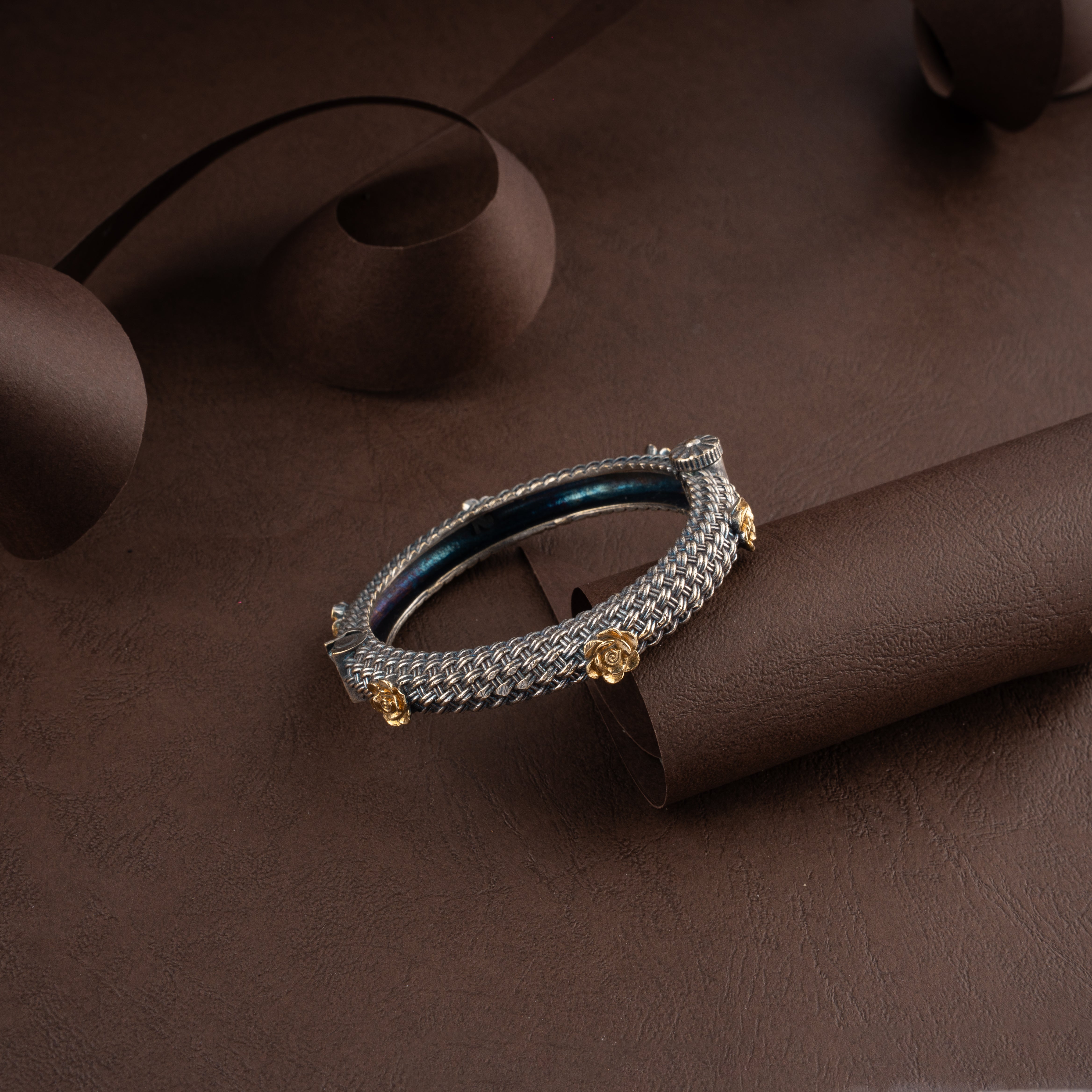 Aaradhya Mesh Weave Antique Dual-Tone Floral Kada Bracelet