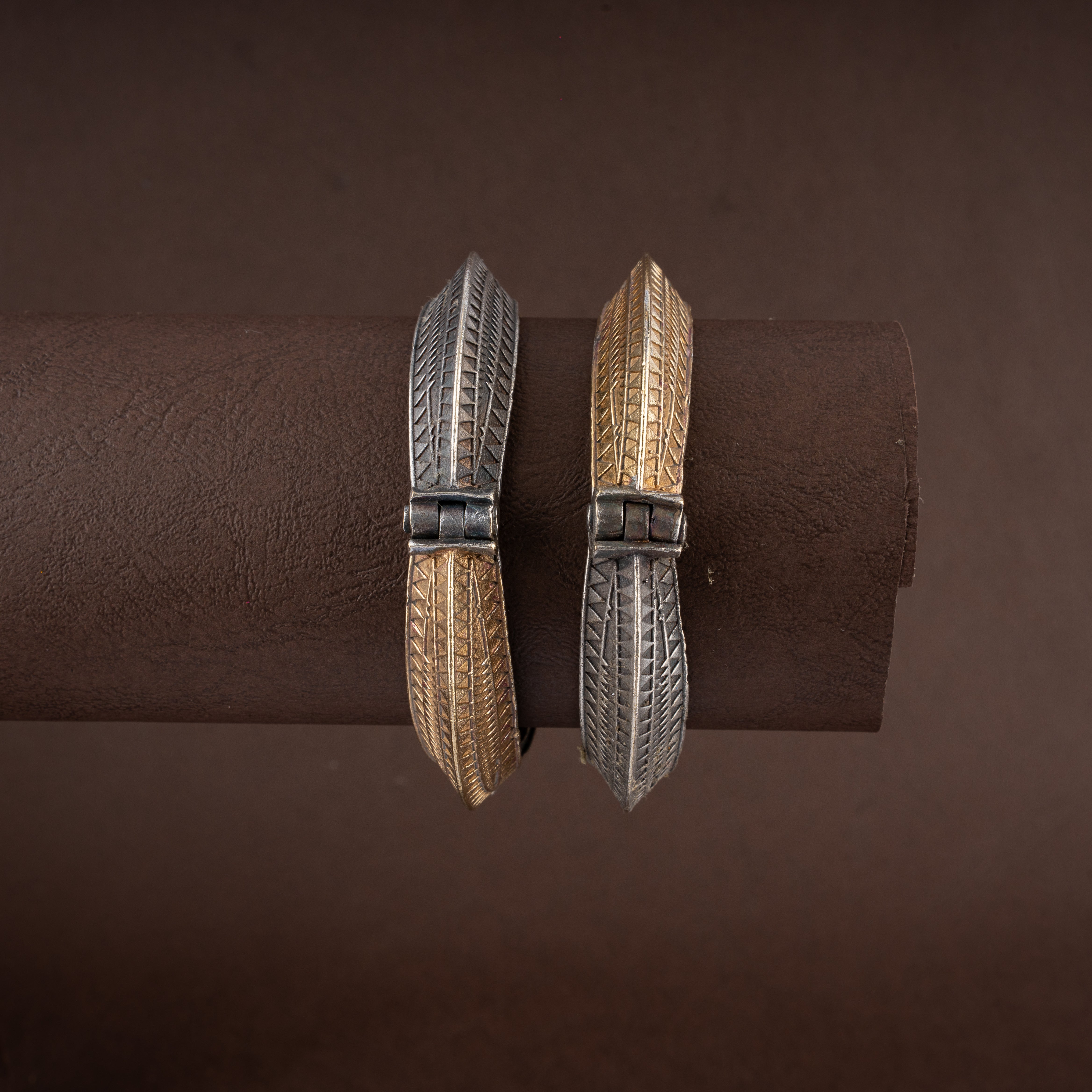 Dual-Tone Tribal Chevron Geometric Textured Hinged Kada Traditional Bracelet