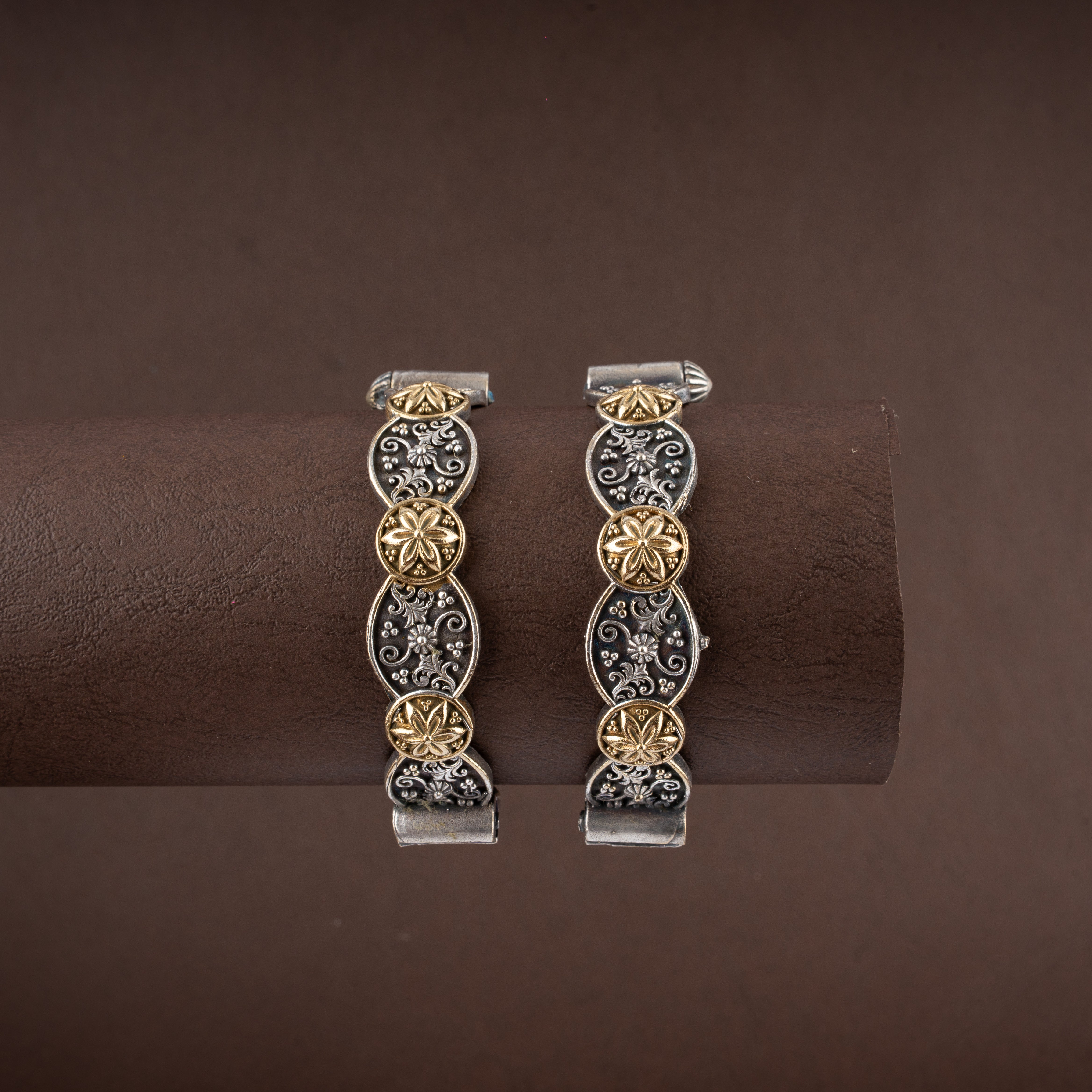 Dual-Tone Tribal Floral Medallion Filigree Hinged Kada Traditional Bracelet