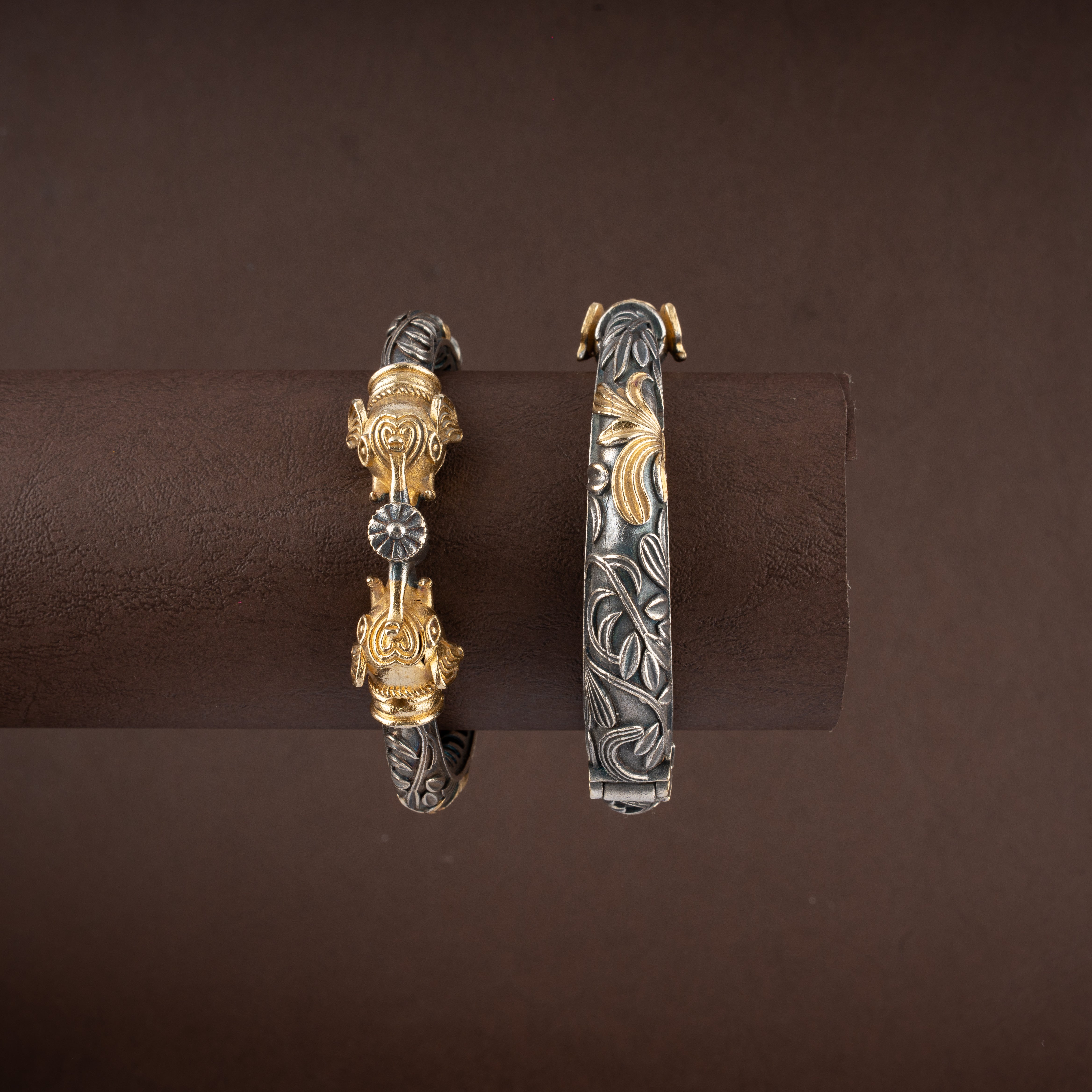 Dual-Tone Antique Animal Head Motifs Textured Kada / Bangle Set