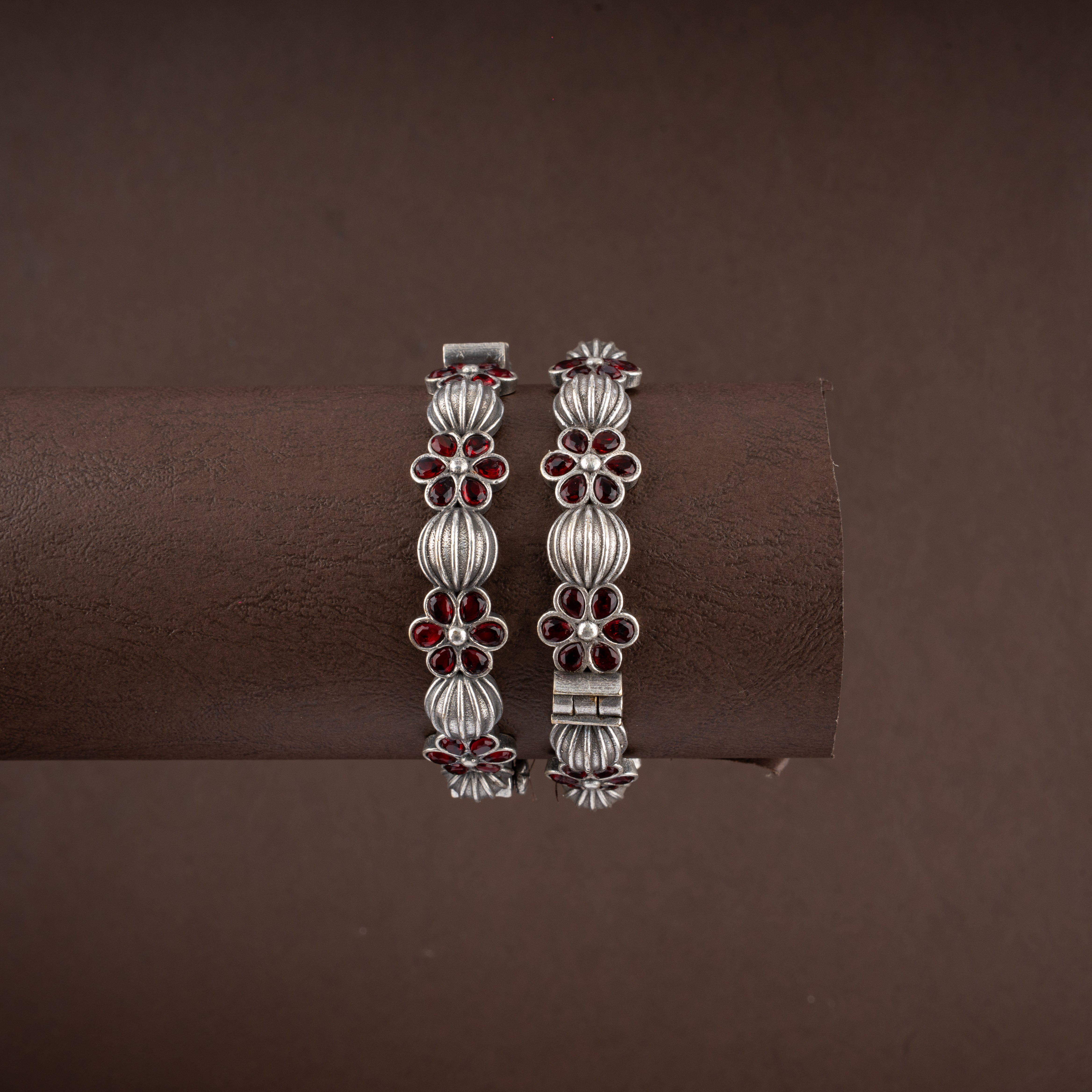 Oxidised Silver Floral Stone Ribbed Melon Hinged Kada Traditional Bracelet