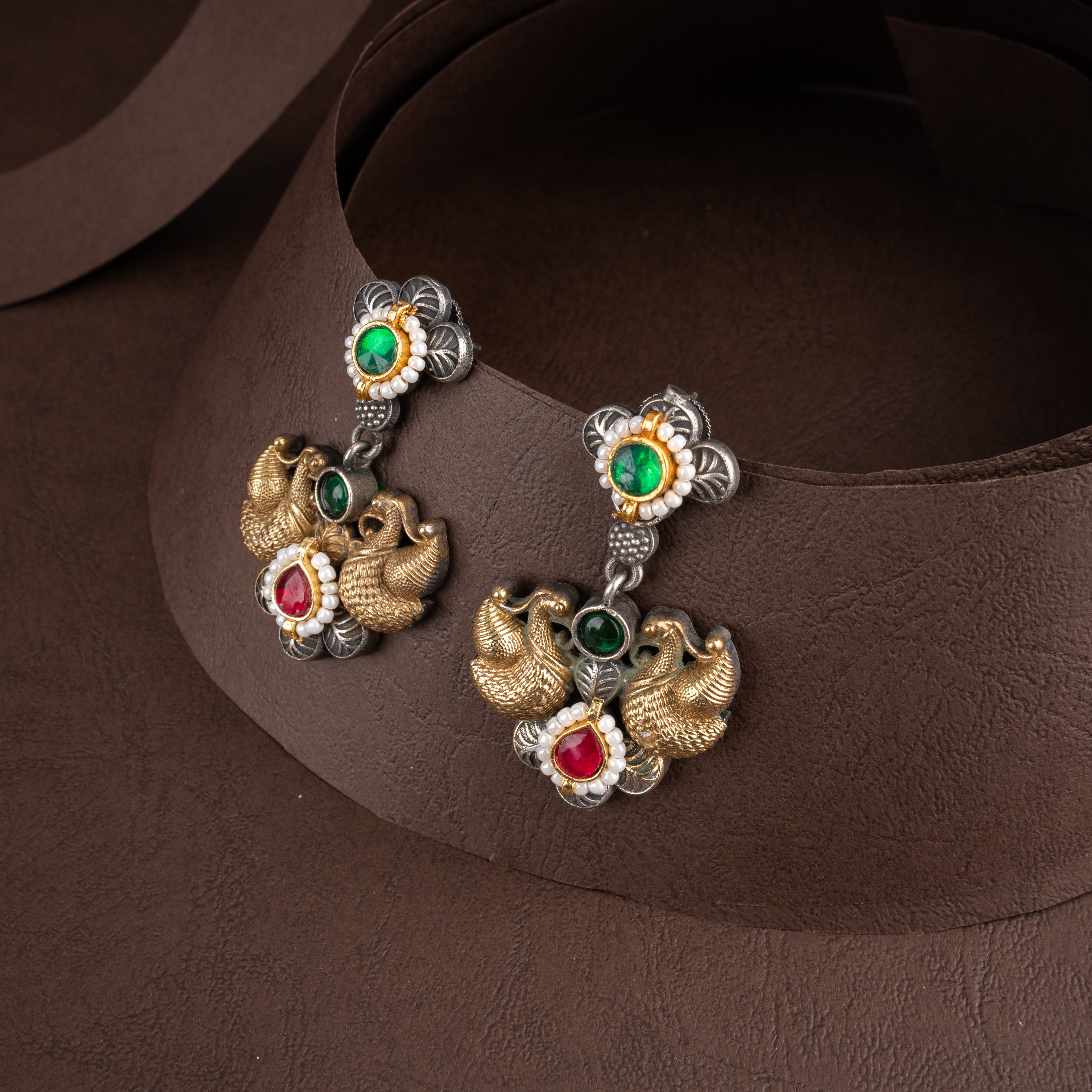 Dual-Tone Oxidised Silver Hasli Necklace Set with Studded Motif Accents