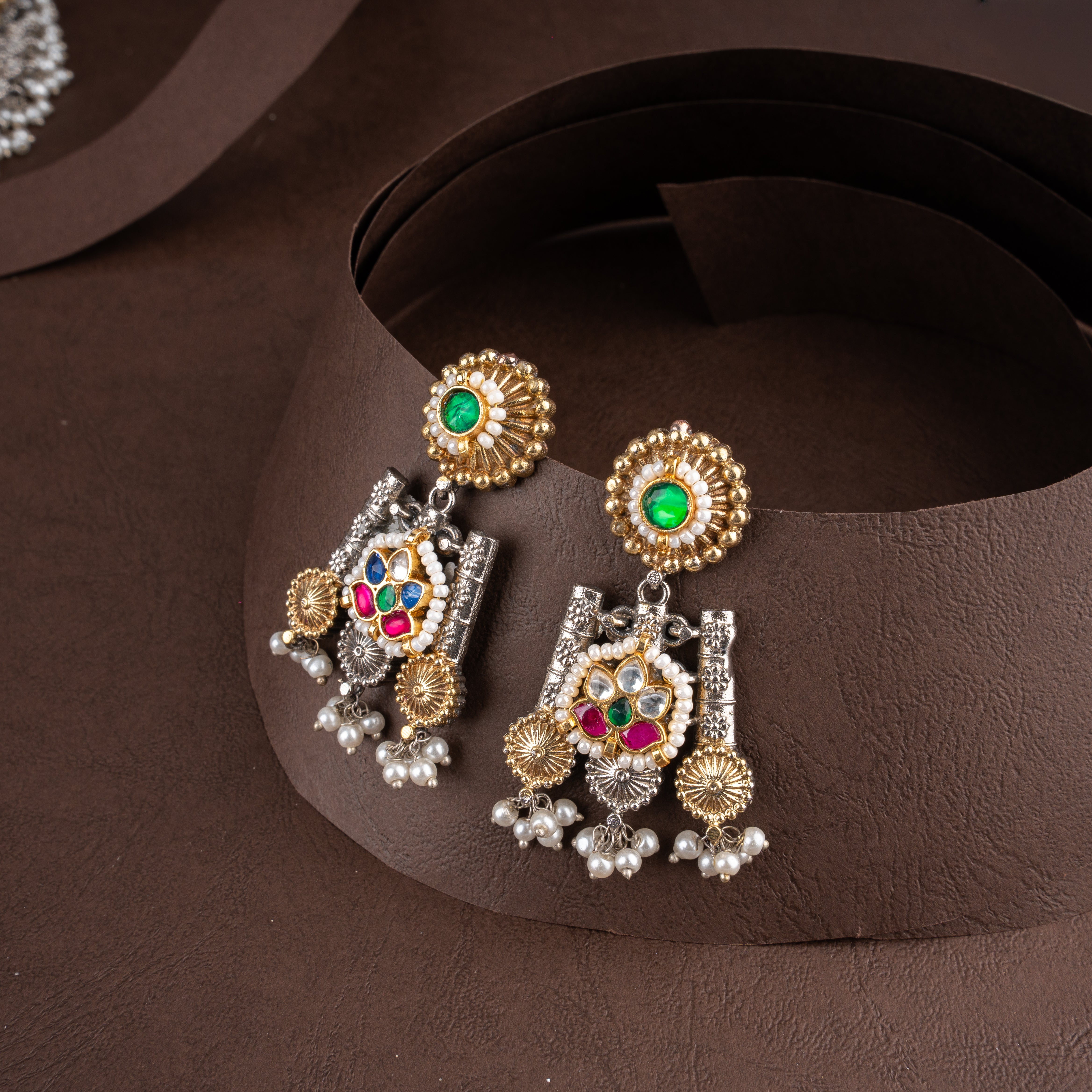 Dual-Tone Oxidised Silver Deer Motif Choker Necklace Set with Pearl Drops