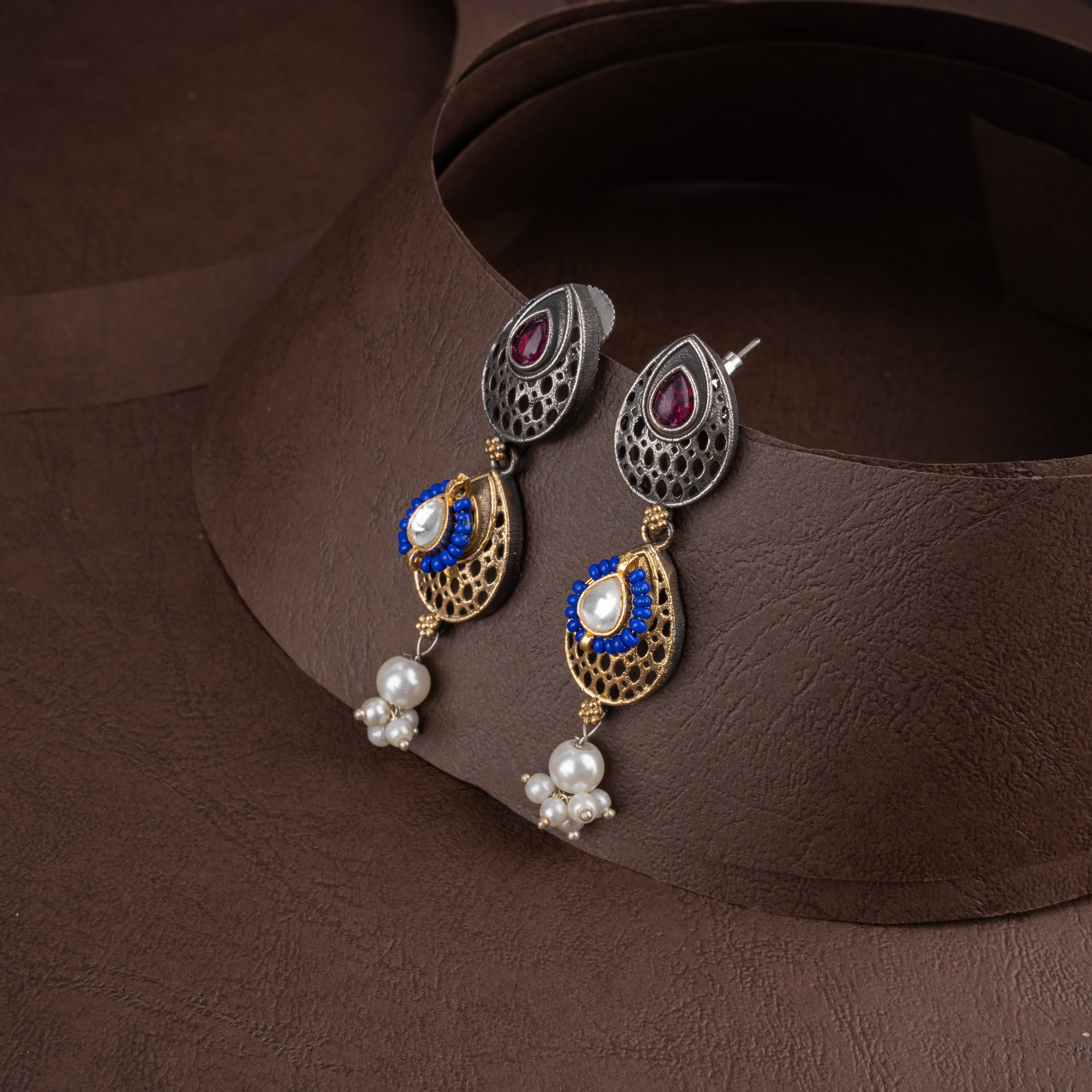 Handcrafted Shekhawati Filigree Cylinder Pendant Necklace Set with Drop Earrings