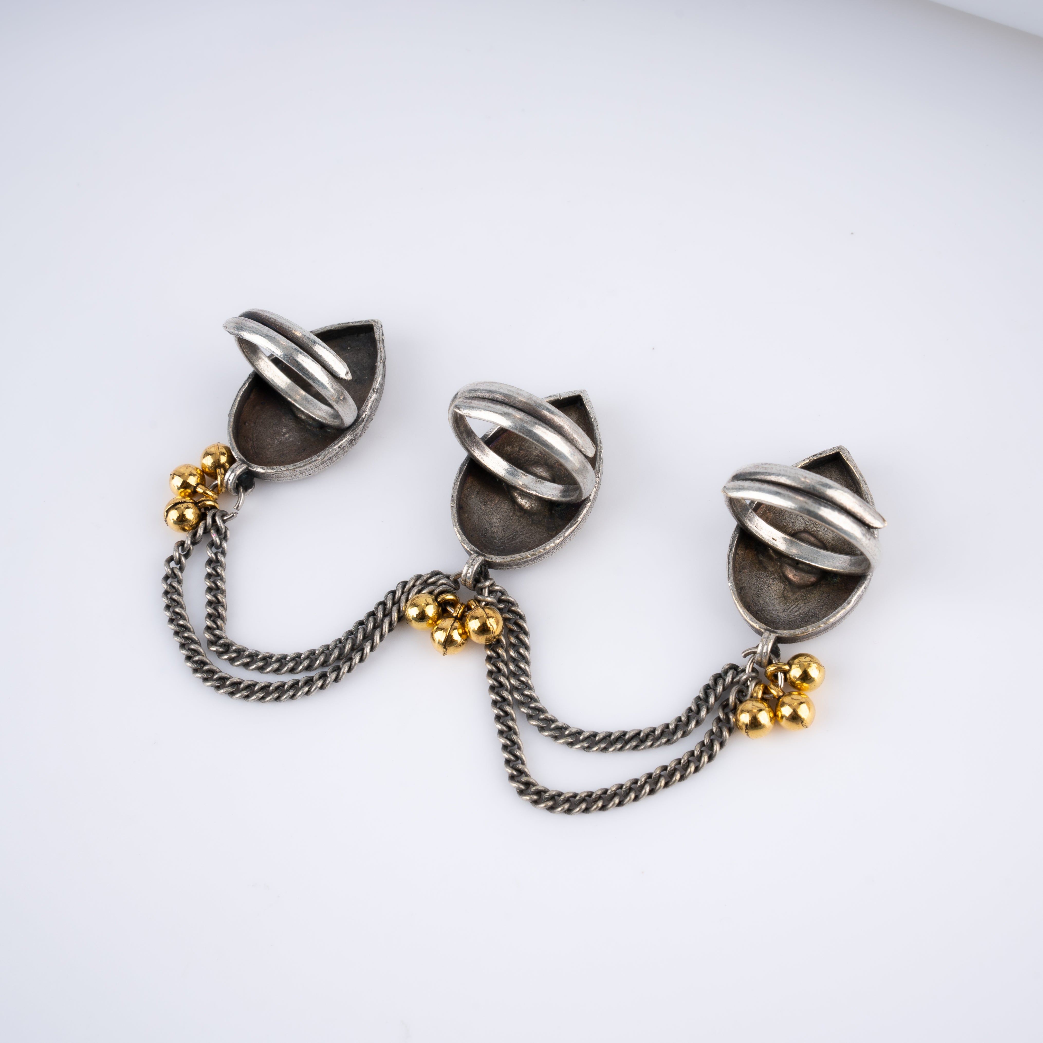 Oxidised Silver Leaf Three Finger Chain Ring with Golden Ghungroo