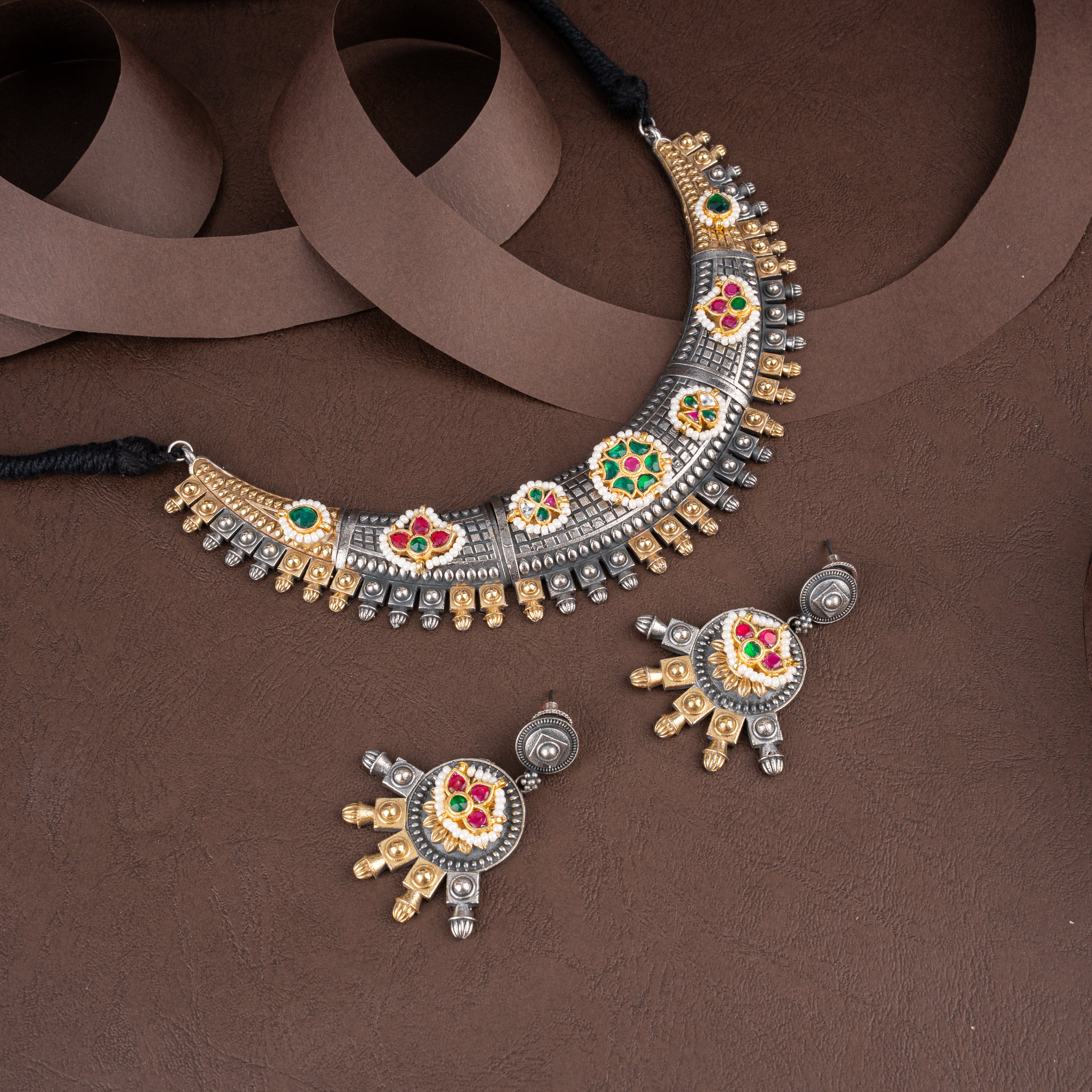 Dual-Tone Oxidised Silver Floral Medallion Collar Necklace Set with Matching Earrings