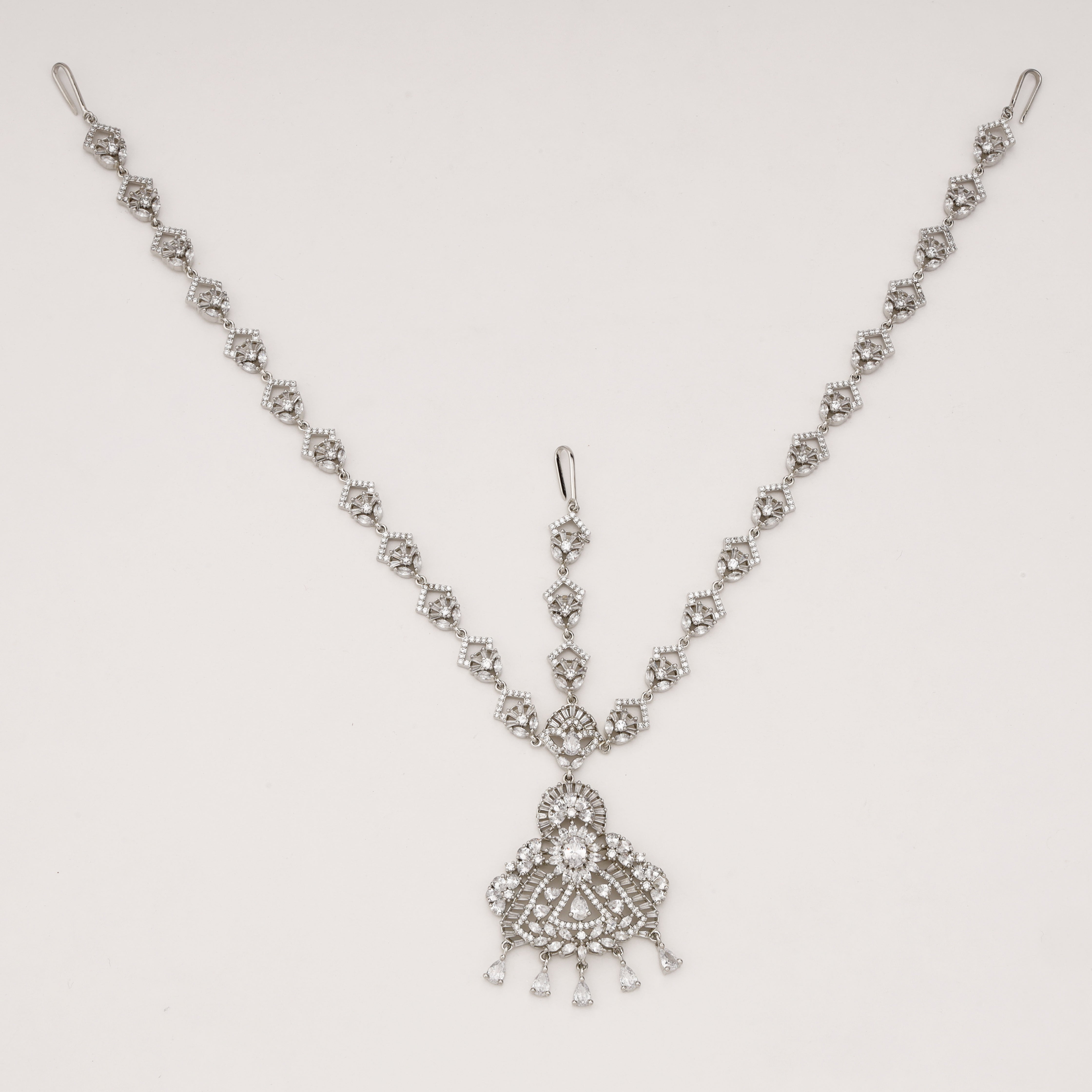 Royal Diamond Statement Bridal Mathapatti