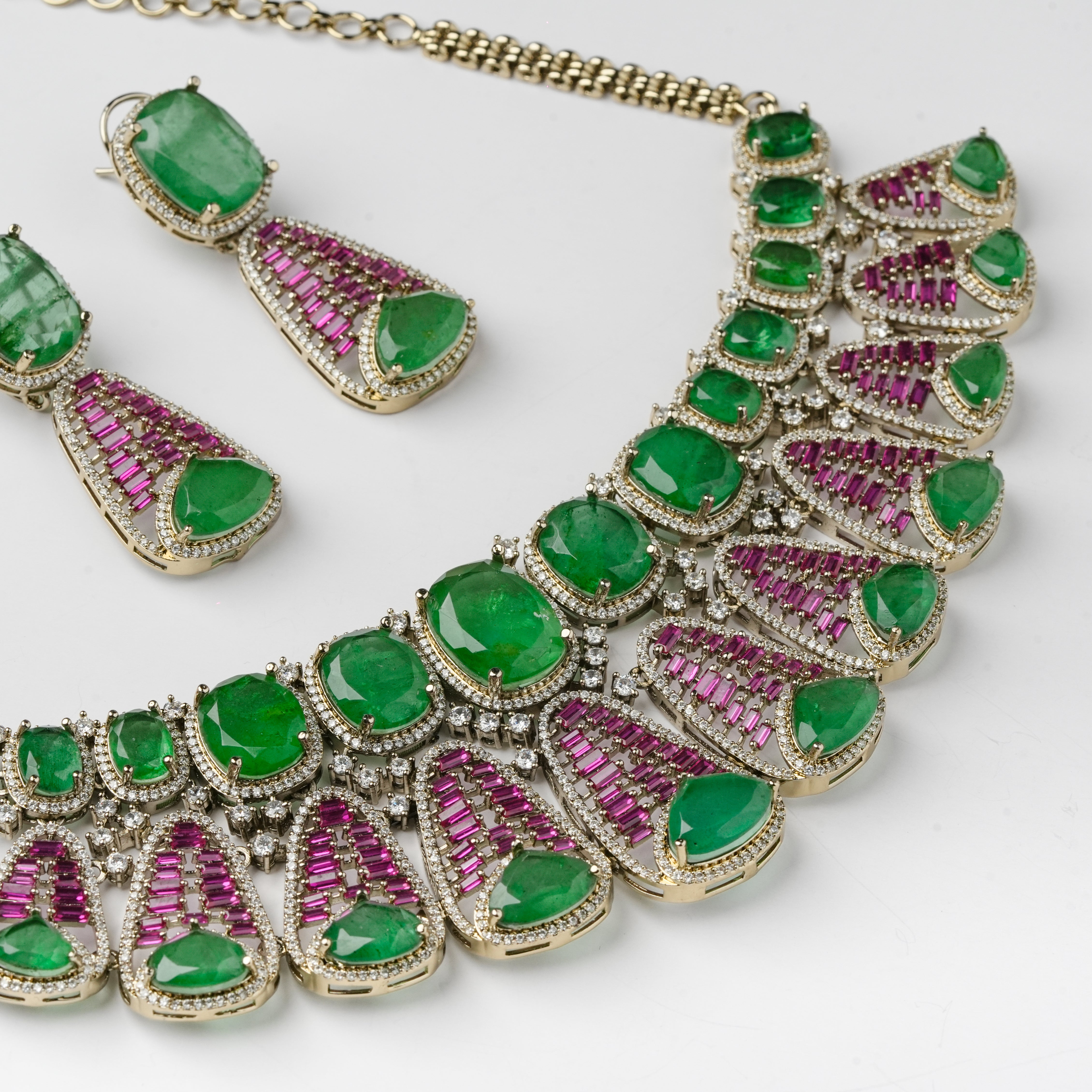 Traditional American Diamond & Baguette Cabochon Drop Collar Necklace Set